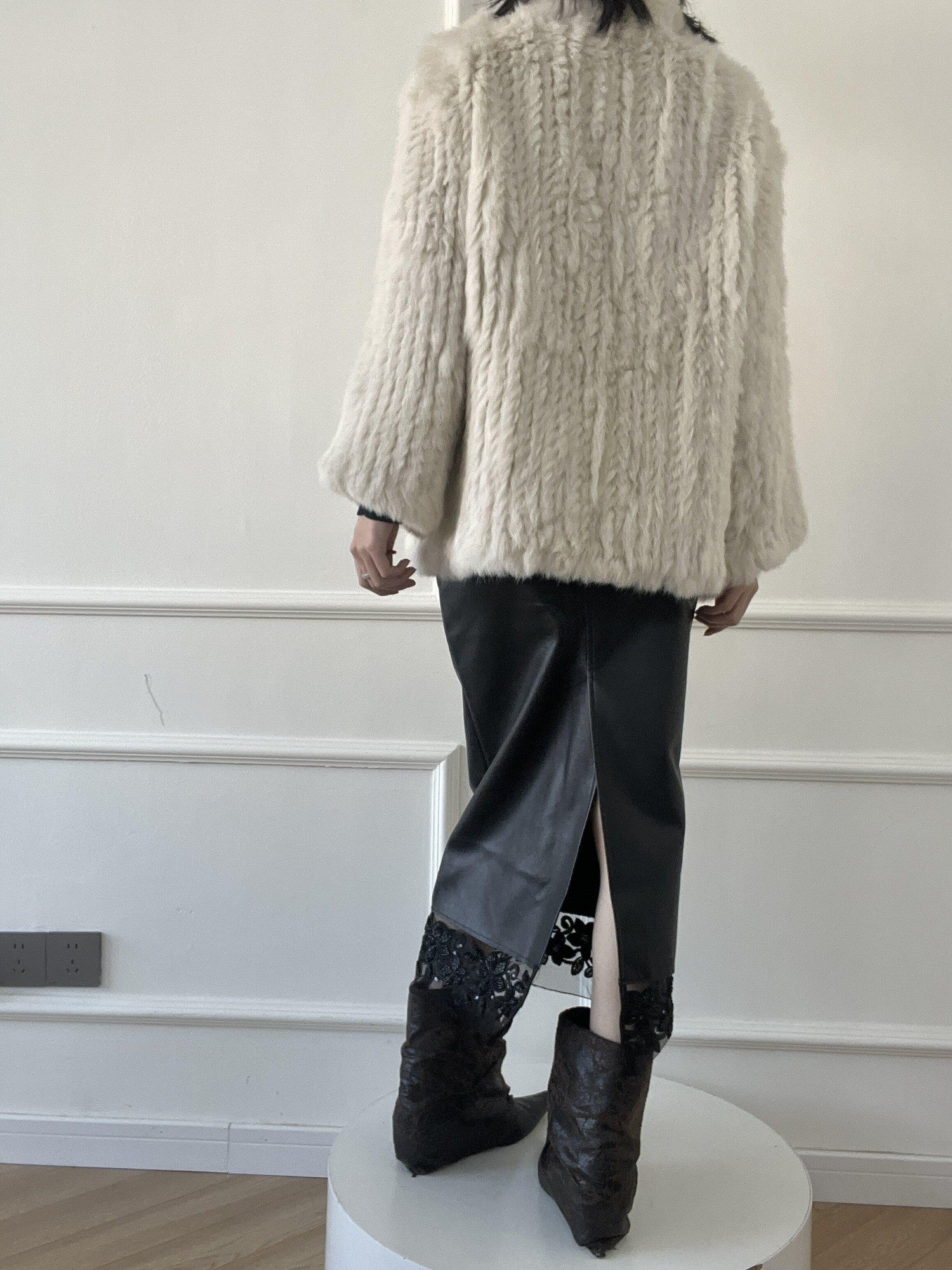 ANTIMOON Cropped Soft Lightweight Woven Medieval Women's Faux Fur Coats