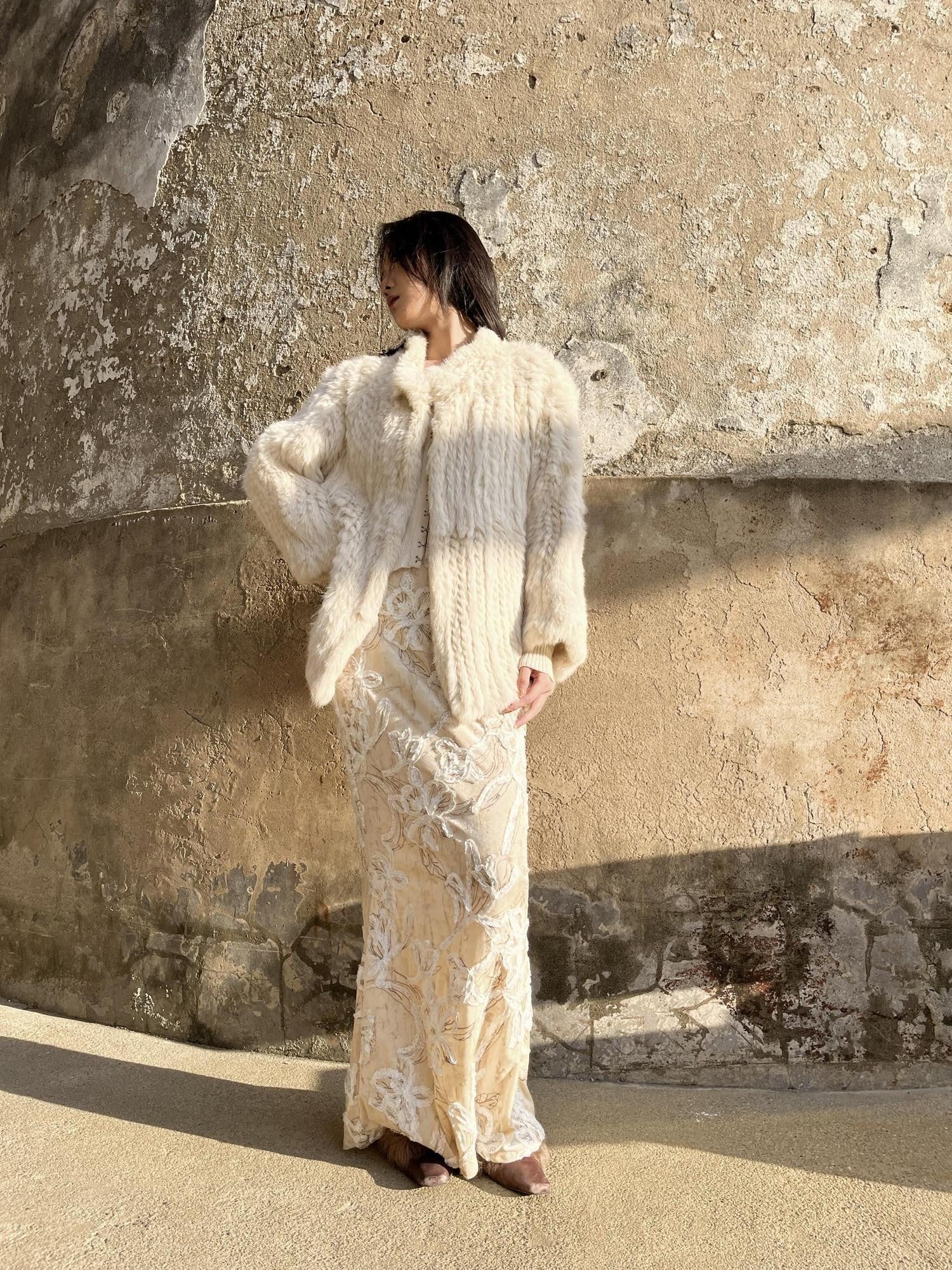ANTIMOON Cropped Soft Lightweight Woven Medieval Women's Faux Fur Coats