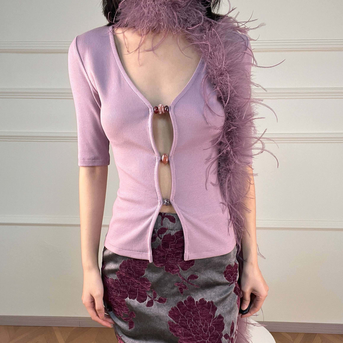 ANTIMOON_Cutout_Beaded_Knit_V-neck_Slim_Fit_Zip_Cardigan_Women's_Cotton_Short_Sleeve_T-shirts_1029423416871_MISSTT