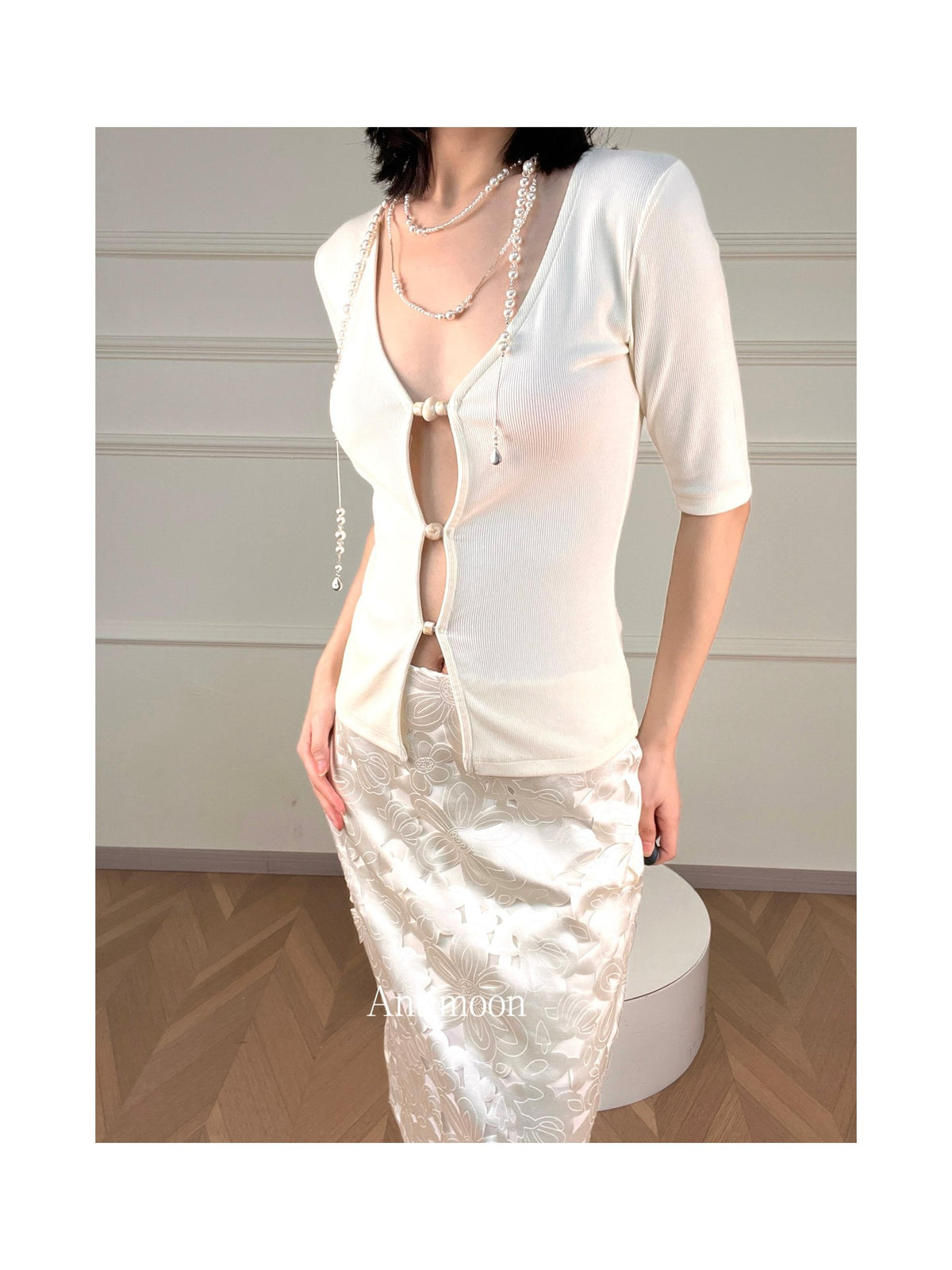 ANTIMOON Cutout Beaded Knit V-neck Slim Fit Zip Cardigan Women's Cotton Short Sleeve T-shirts