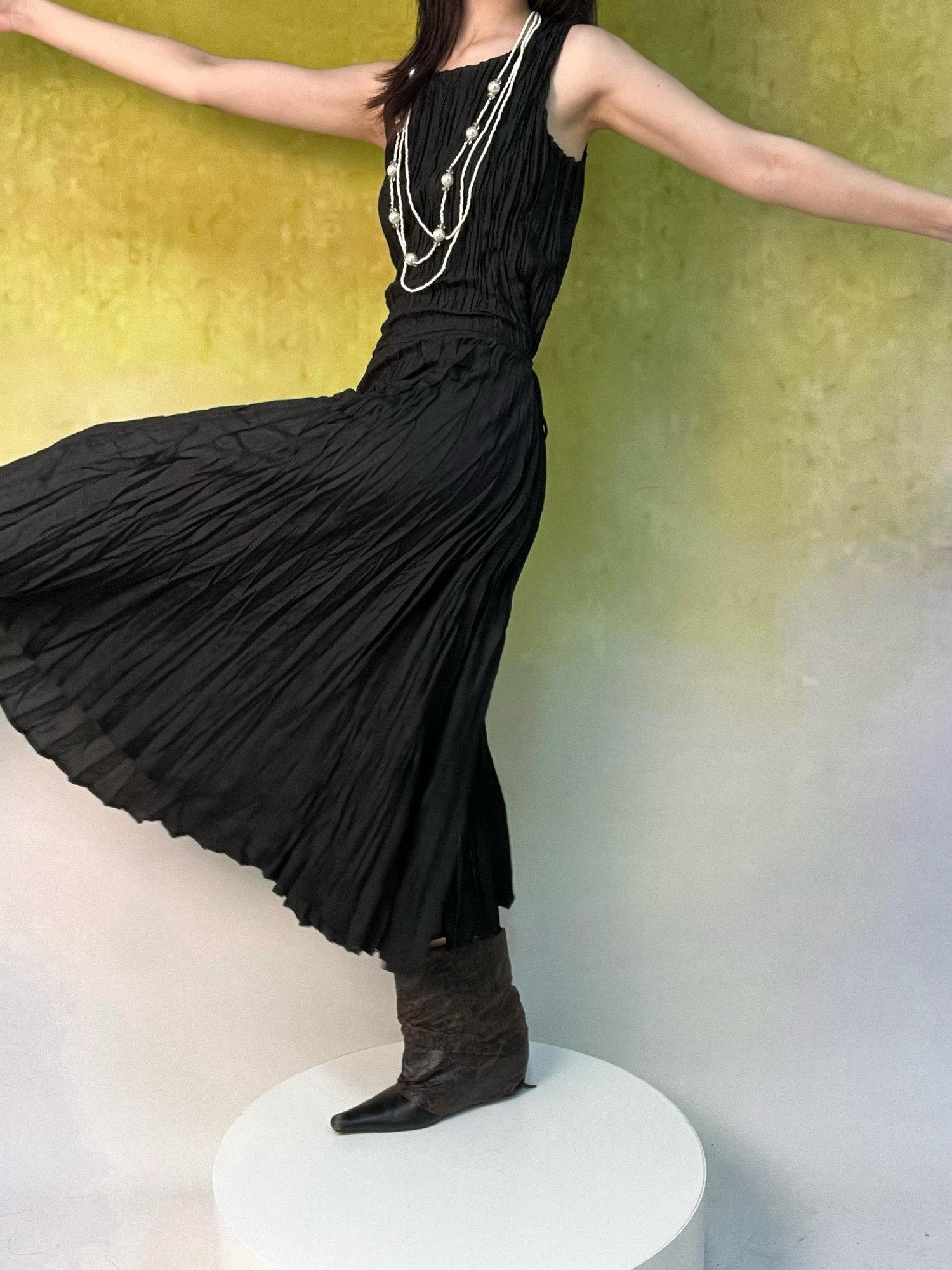 ANTIMOON Flowy Textured Hand Pleated Waist Cinched Women's Polyester Casual Maxi Dresses