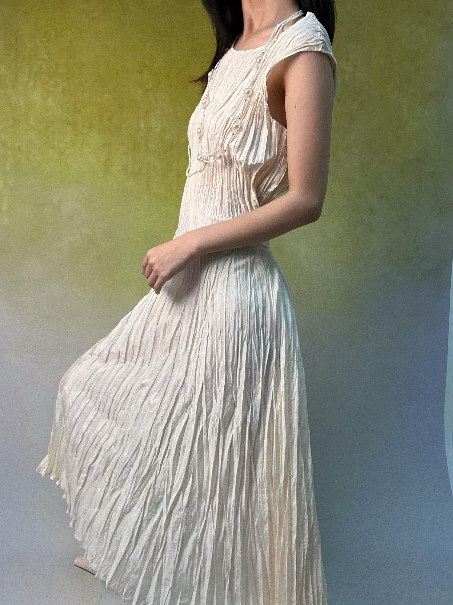 ANTIMOON Flowy Textured Hand Pleated Waist Cinched Women's Polyester Casual Maxi Dresses