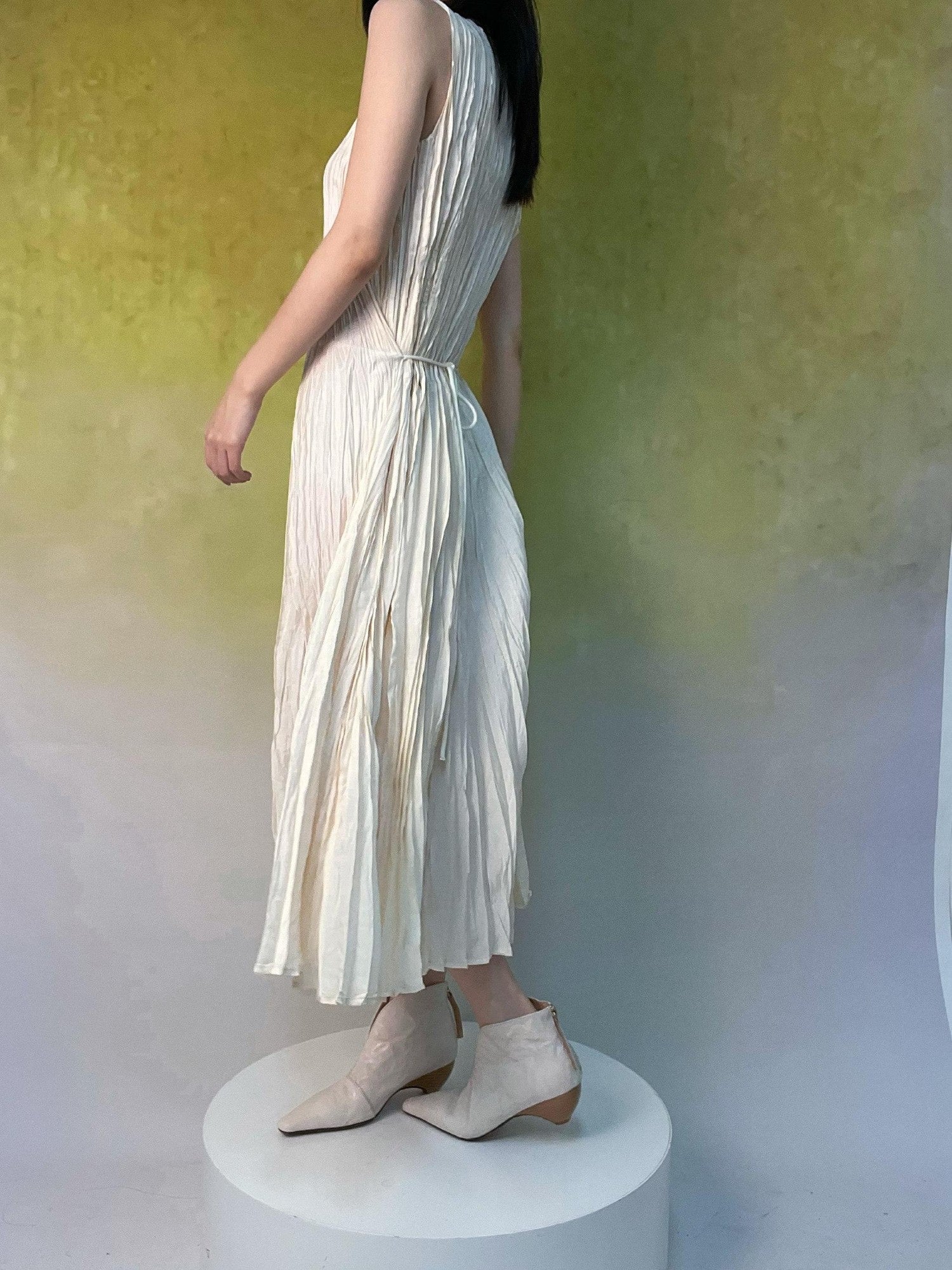 ANTIMOON Flowy Textured Hand Pleated Waist Cinched Women's Polyester Casual Maxi Dresses