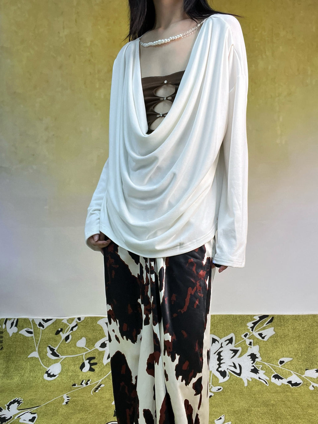 ANTIMOON_Greek_Statue_Print_Draped_Neckline_Pleated_Loose_Women's_Long_Sleeve_T-shirts_980110127956_MISSTT