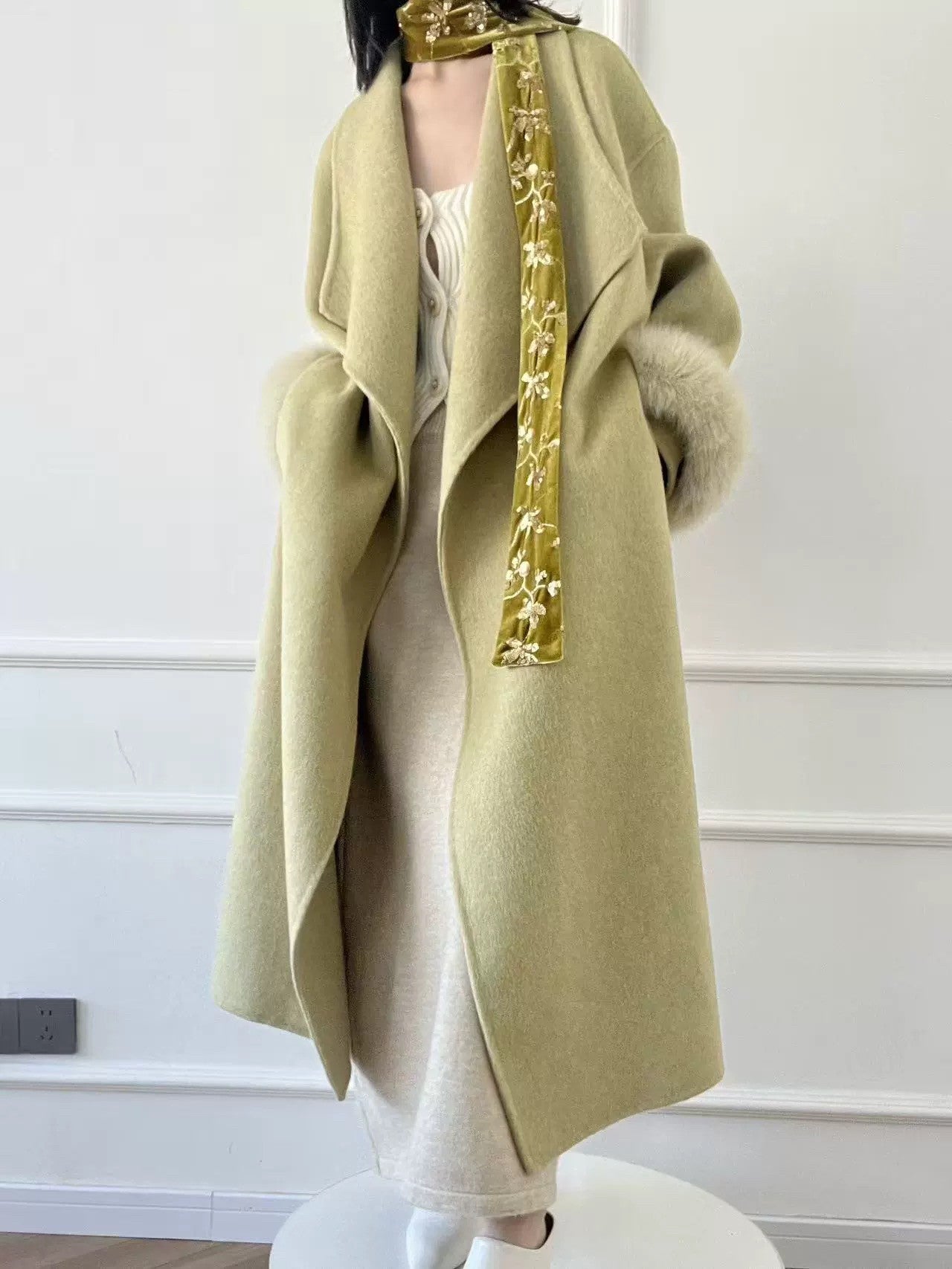 ANTIMOON Jade Vintage Double Faced Wool Fox Trim Women's 90 Wool 10 Alpaca Long Coats