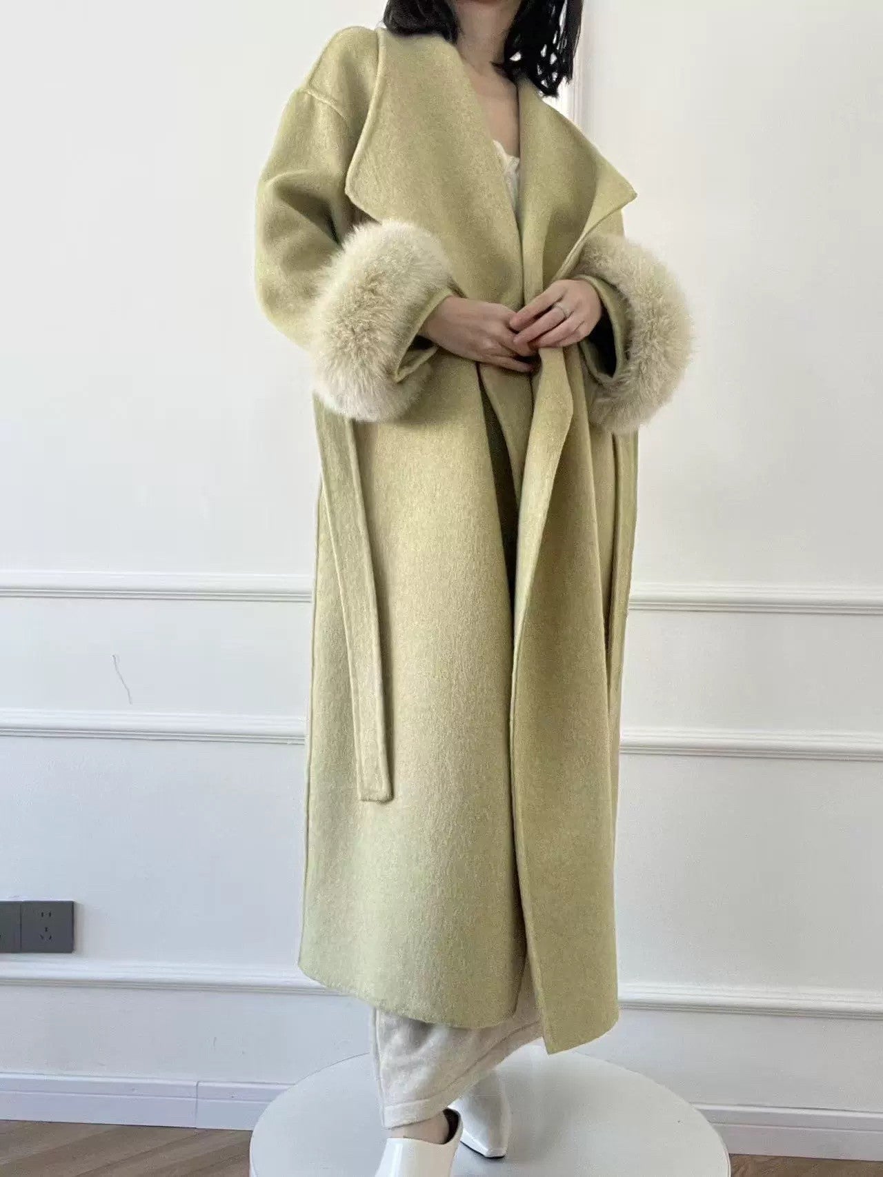 ANTIMOON Jade Vintage Double Faced Wool Fox Trim Women's 90 Wool 10 Alpaca Long Coats