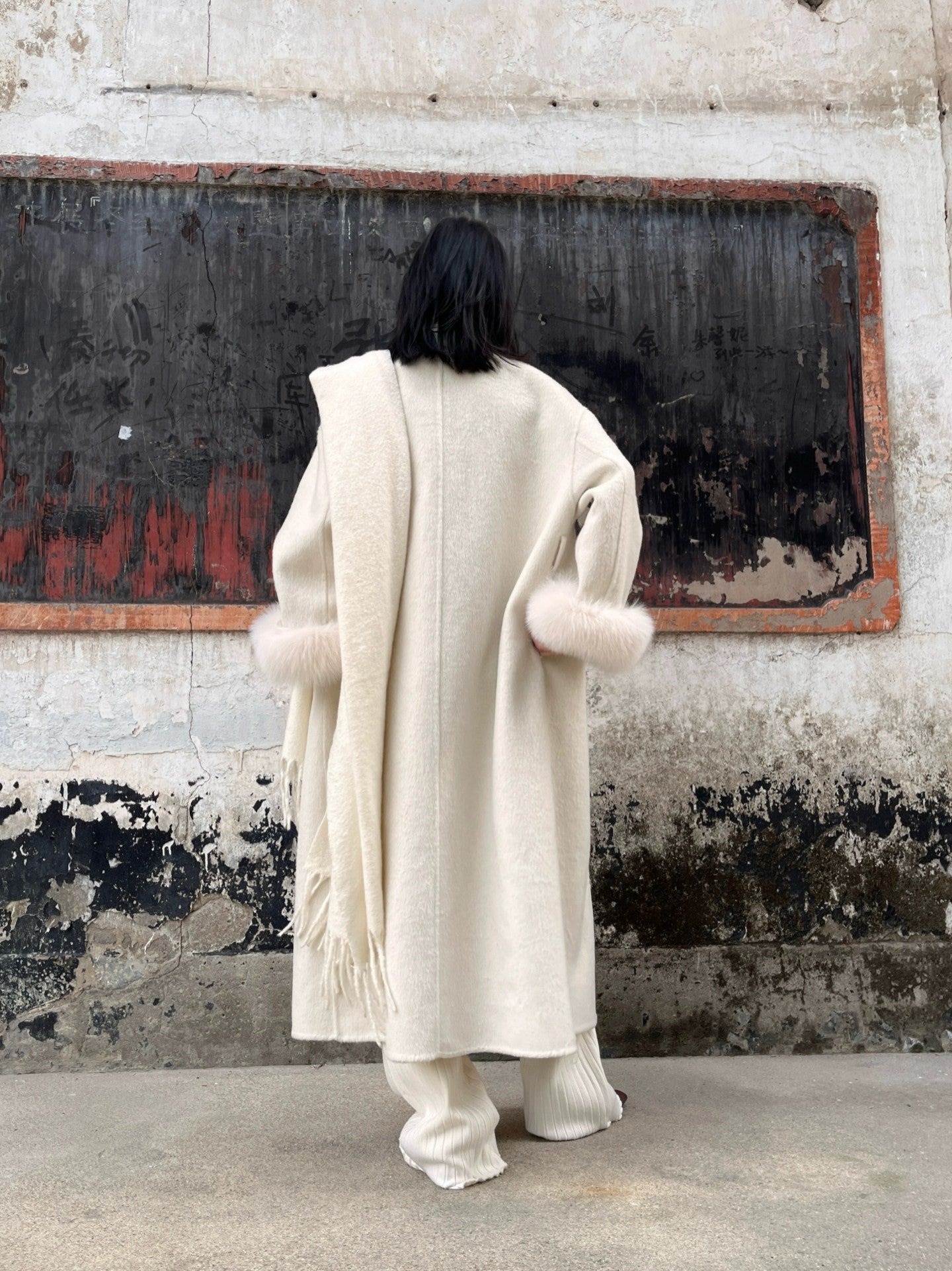 ANTIMOON Jade Vintage Double Faced Wool Fox Trim Women's 90 Wool 10 Alpaca Long Coats