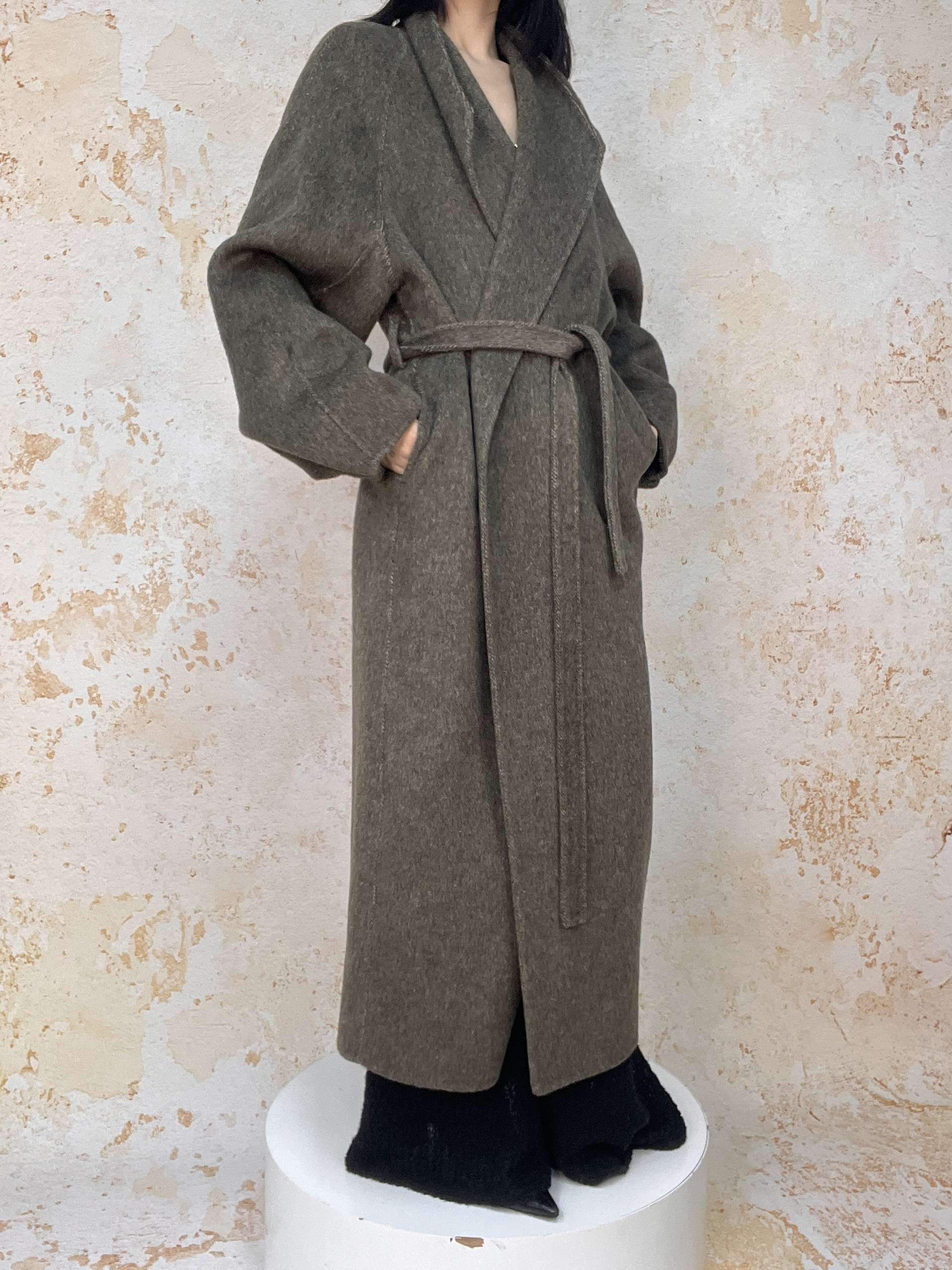 ANTIMOON_Literati_Raglan_Sleeve_Handmade_Suit_Collar_Women's_Double_Face_Wool_Long_Coats_988526684243_MISSTT