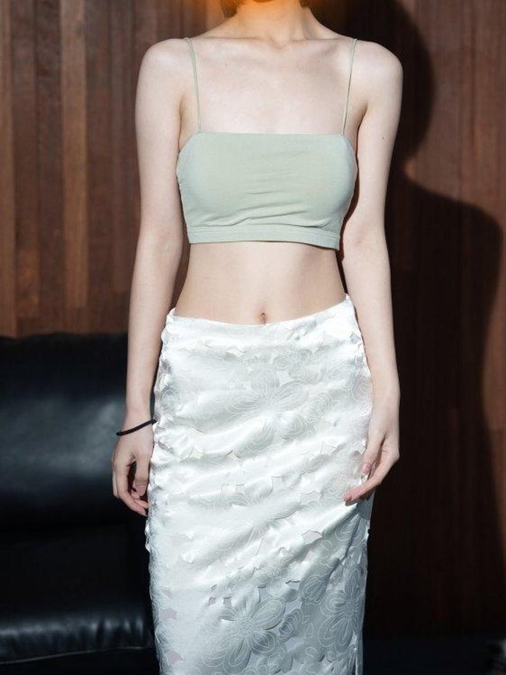 ANTIMOON Minimalist Built In Bra Pad Slim Round Neck Women's Modal Cotton Camisoles