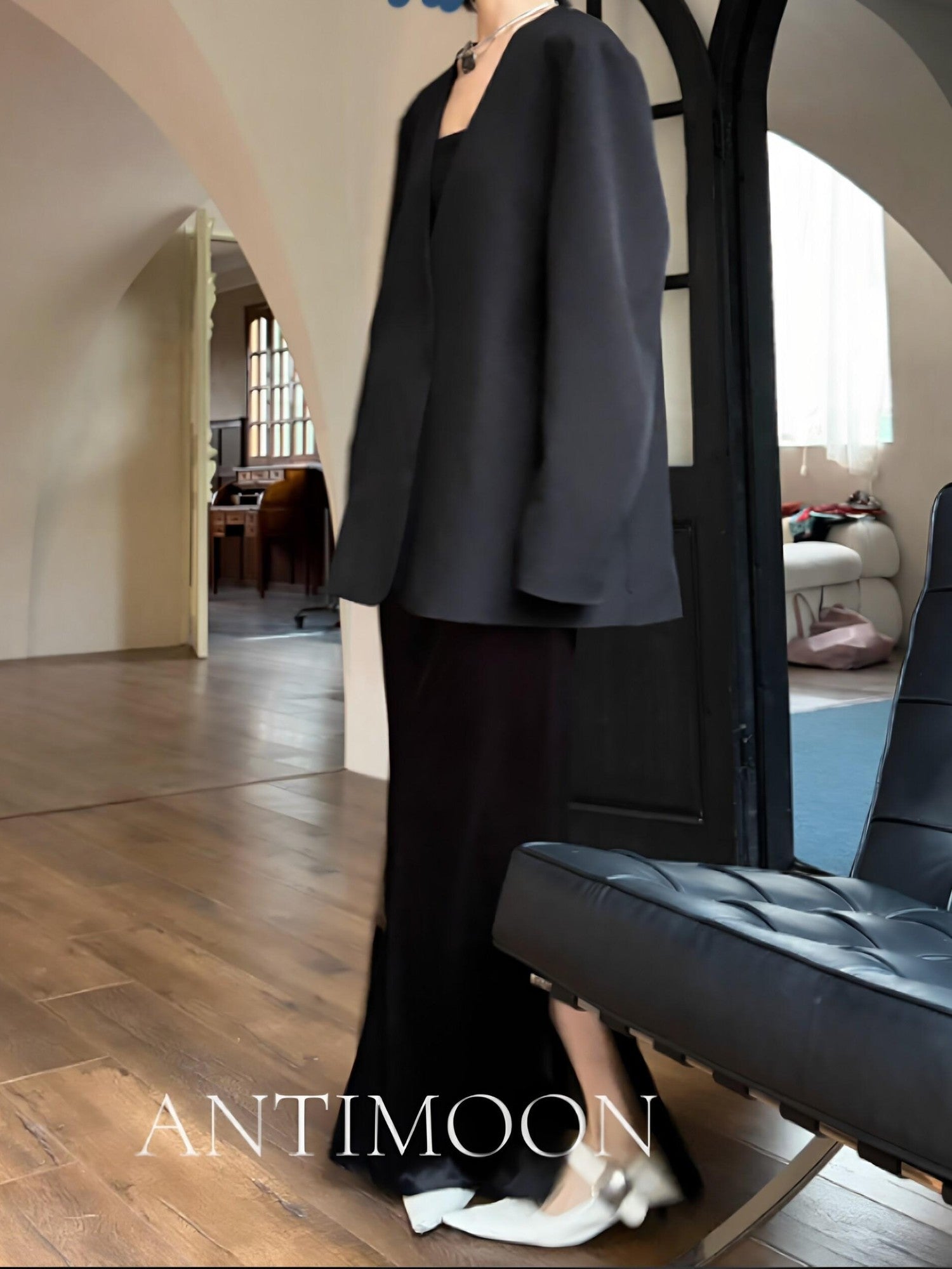 ANTIMOON Minimalist V-neck No Button Slim Fit Women's Polyester Blazers