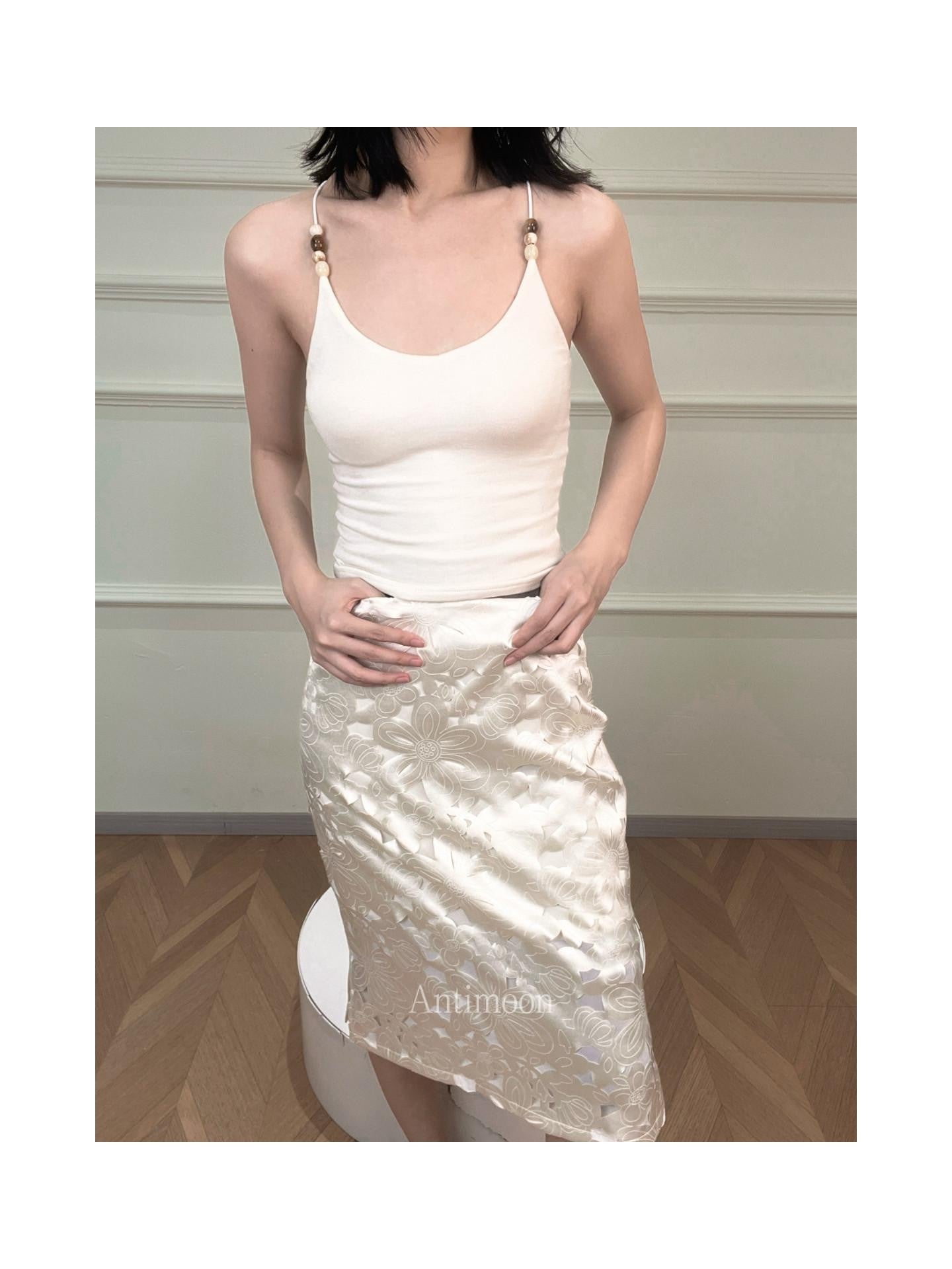 ANTIMOON Multicolor Beaded Halter V-neck Ribbon Slim Knit Women's Viscose Tank Tops