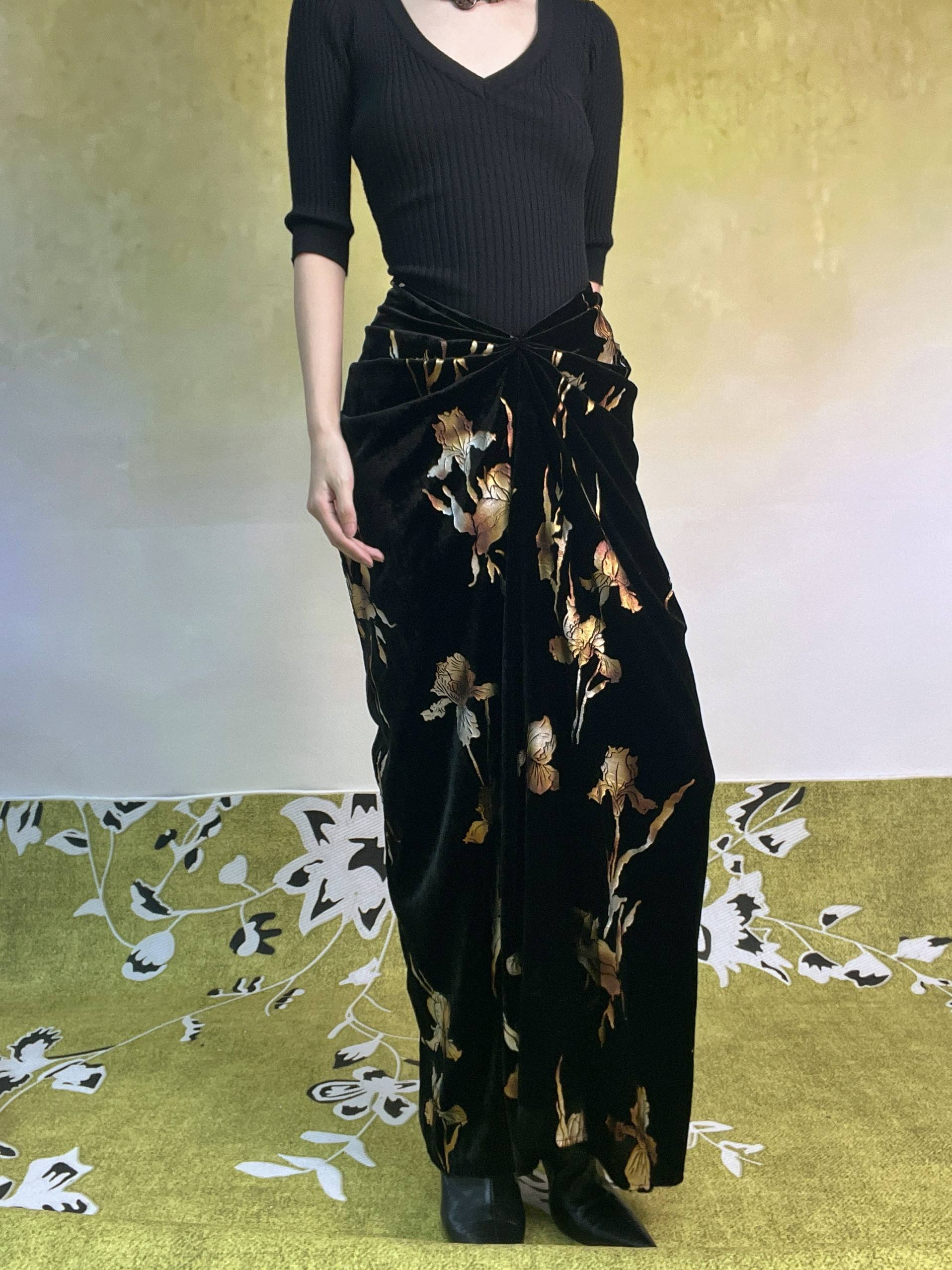 ANTIMOON_Night_Iris_Gold_Foil_Black_Velvet_Women's_Nylon_Knit_Slim_Matching_Skirt_Sets_980622206585_MISSTT