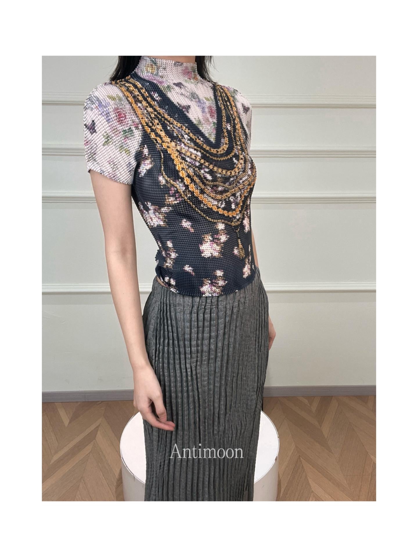 ANTIMOON Pixel Cartoon Print Ruched Sleeves Women's Polyester Short Sleeve T-shirts