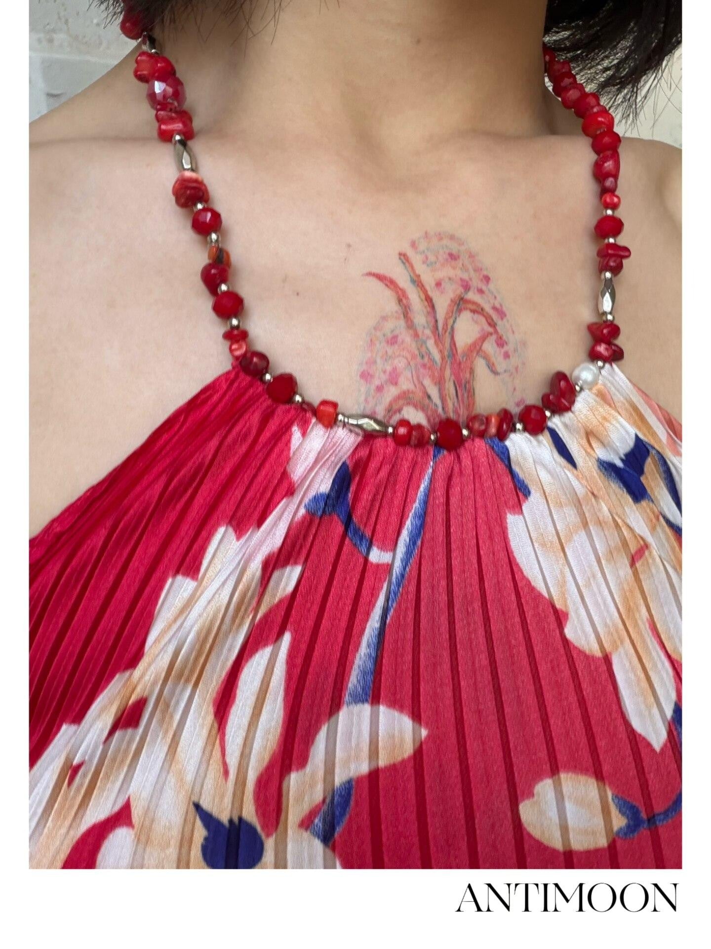 ANTIMOON Red Quail Print Artistic Pleated Polka Dot Women's Polyester Halter Tops