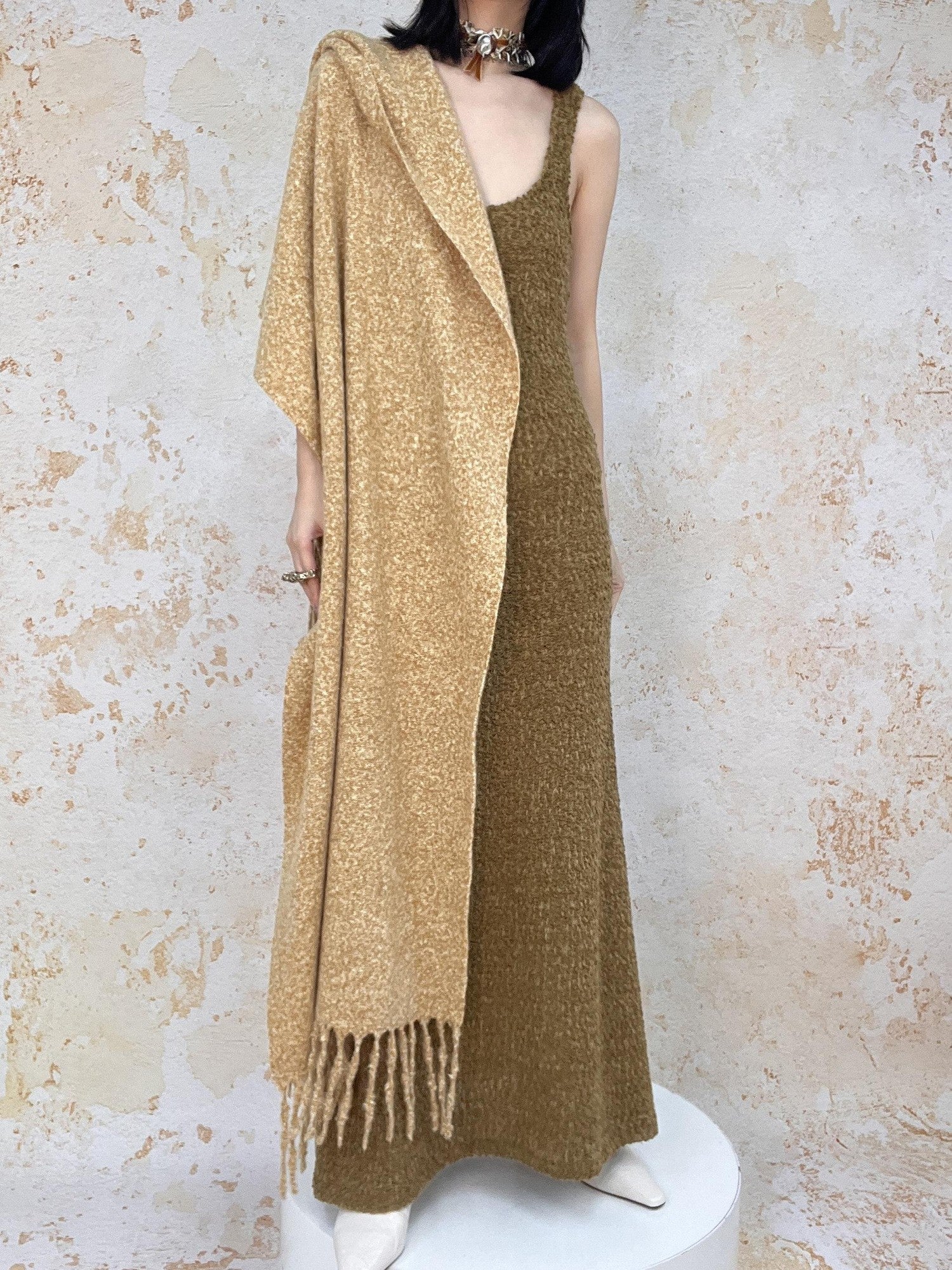 ANTIMOON Thick Soft Tassel Oversized Women's Polyester Scarves & Shawls