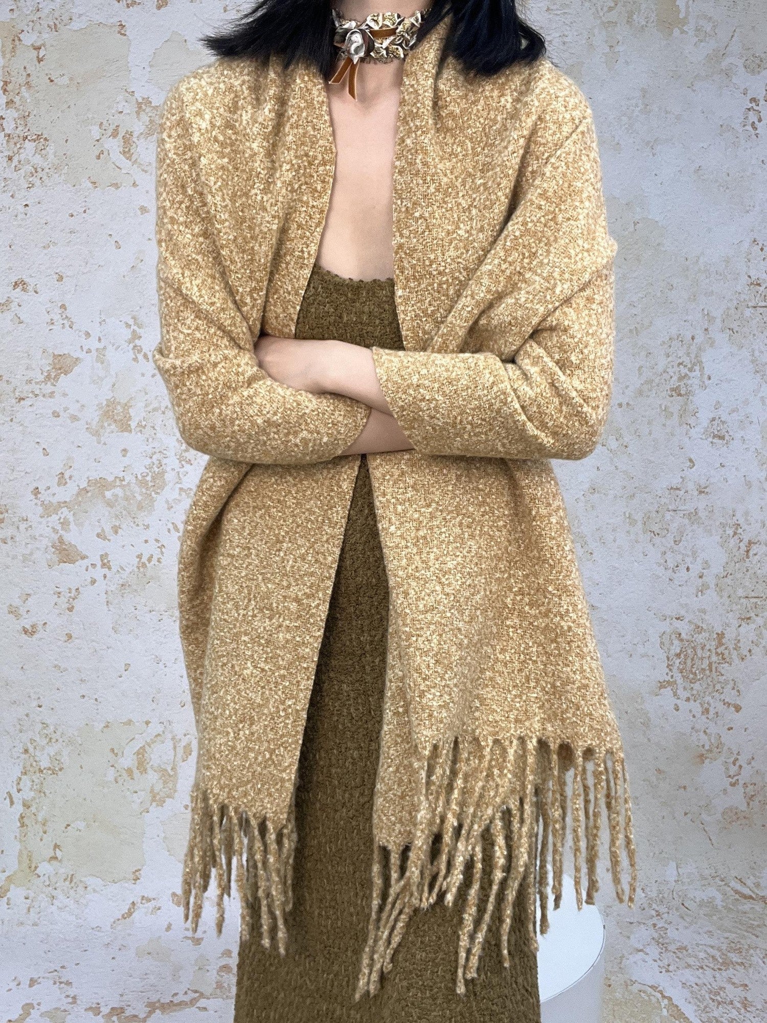 ANTIMOON Thick Soft Tassel Oversized Women's Polyester Scarves & Shawls