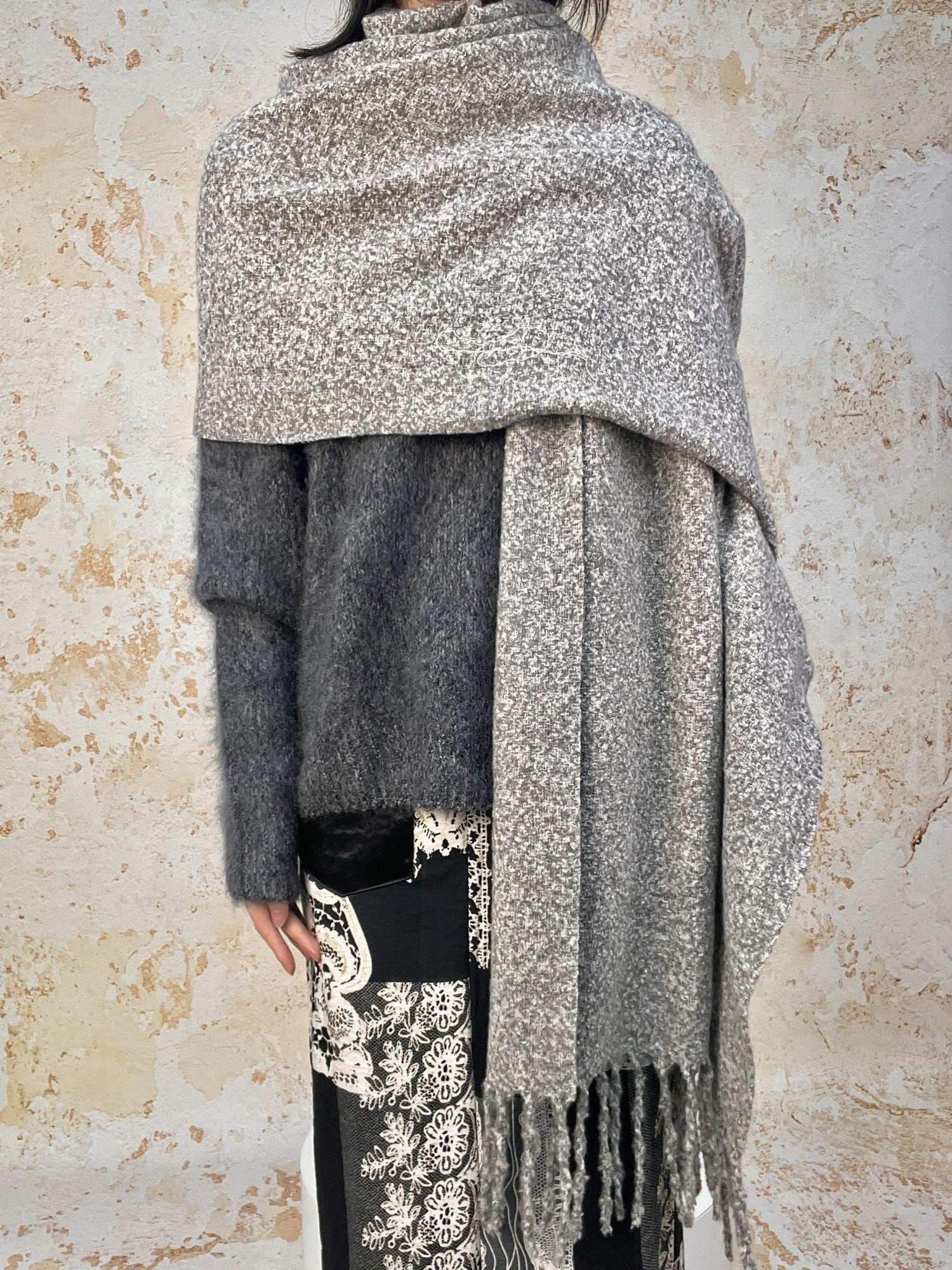 ANTIMOON Thick Soft Tassel Oversized Women's Polyester Scarves & Shawls