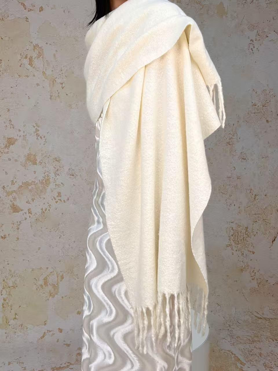 ANTIMOON Thick Soft Tassel Oversized Women's Polyester Scarves & Shawls
