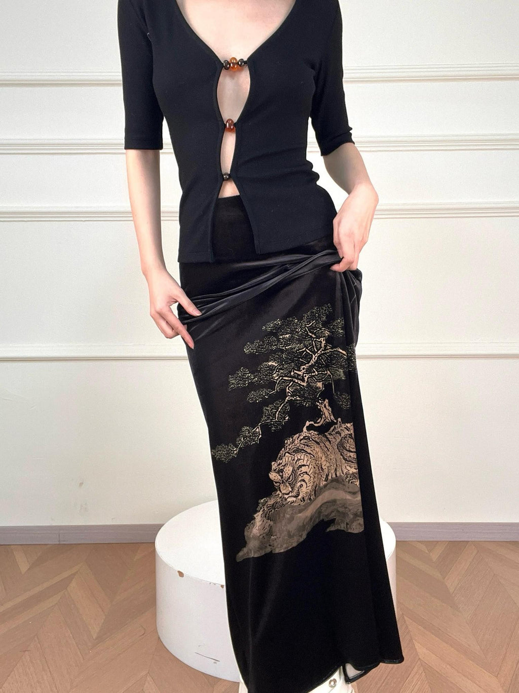 ANTIMOON Tiger Print Pleated High Waist Pencil Women's Velvet Midi Skirts