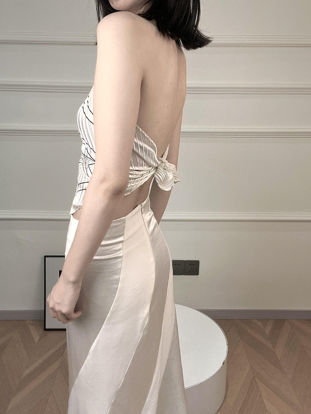 ANTIMOON White Shell Striped Minimalist Scarf Style Women's Polyester Halter Tops