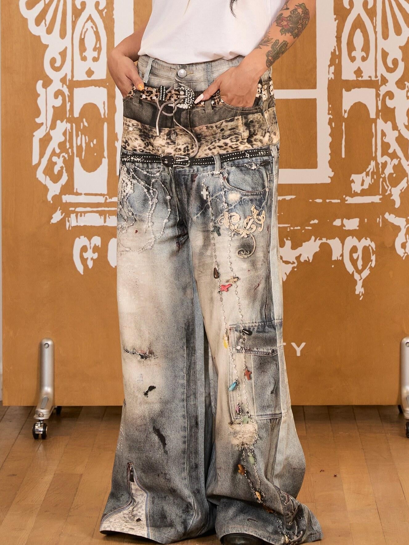 APRIORITY 3d Textured Print Ripped Distressed Washed Women's Cotton Straight-leg Jeans