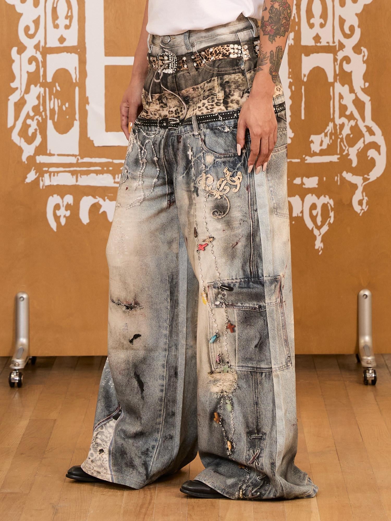 APRIORITY 3d Textured Print Ripped Distressed Washed Women's Cotton Straight-leg Jeans