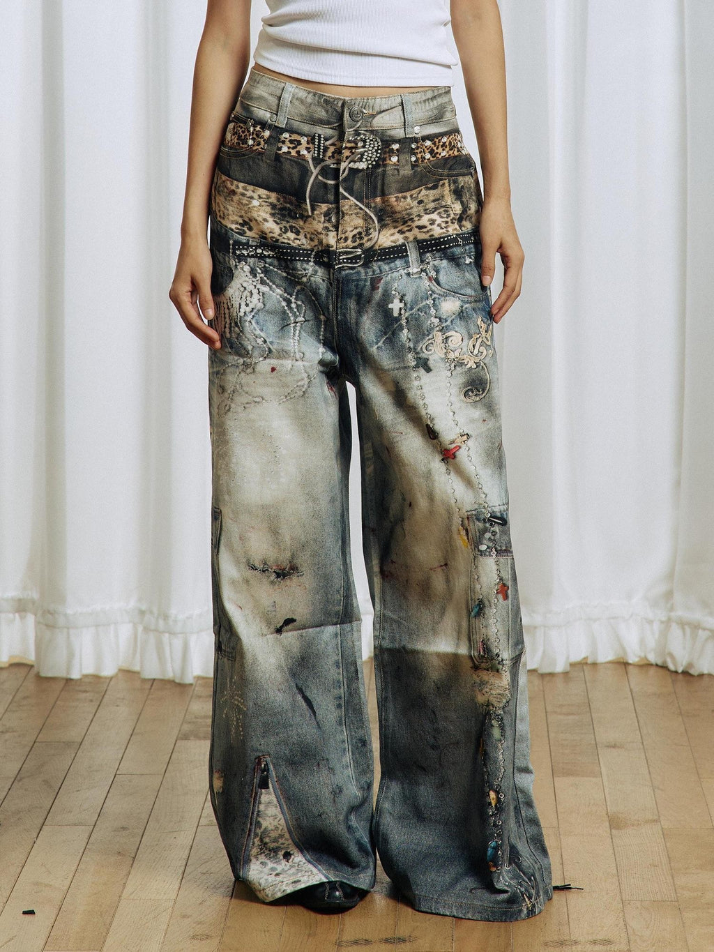 APRIORITY 3d Textured Print Ripped Distressed Washed Women's Cotton Straight-leg Jeans