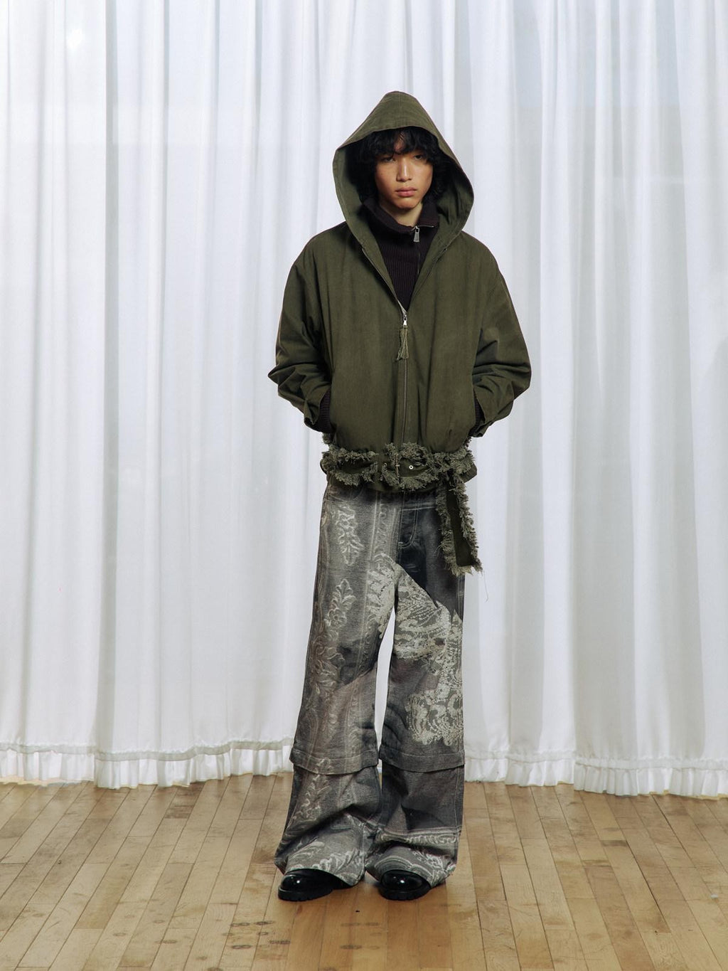 APRIORITY Army Green Distressed Frayed Tassel Vintage Print Women's Cotton Zip-up Hoodies