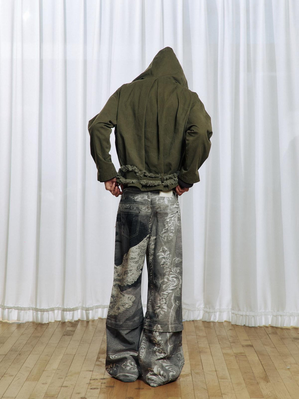 APRIORITY Army Green Distressed Frayed Tassel Vintage Print Women's Cotton Zip-up Hoodies