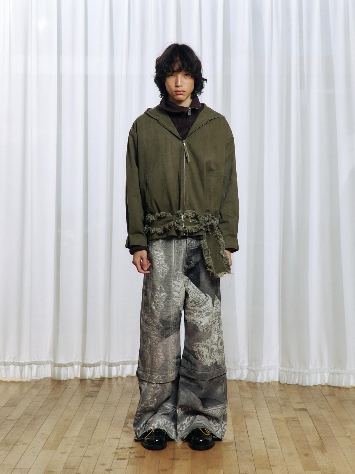 APRIORITY Army Green Distressed Frayed Tassel Vintage Print Women's Cotton Zip-up Hoodies
