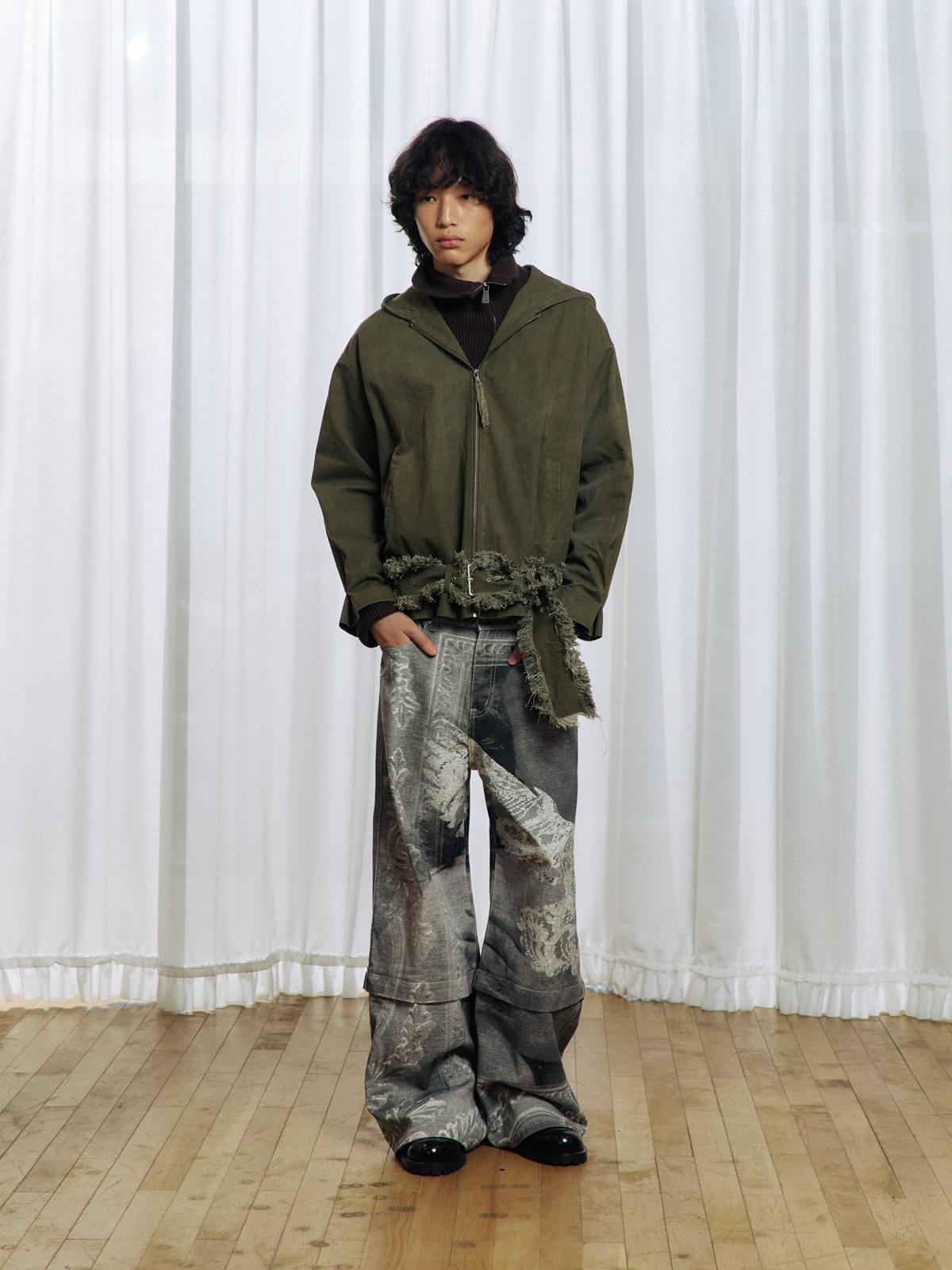 APRIORITY Army Green Distressed Frayed Tassel Vintage Print Women's Cotton Zip-up Hoodies