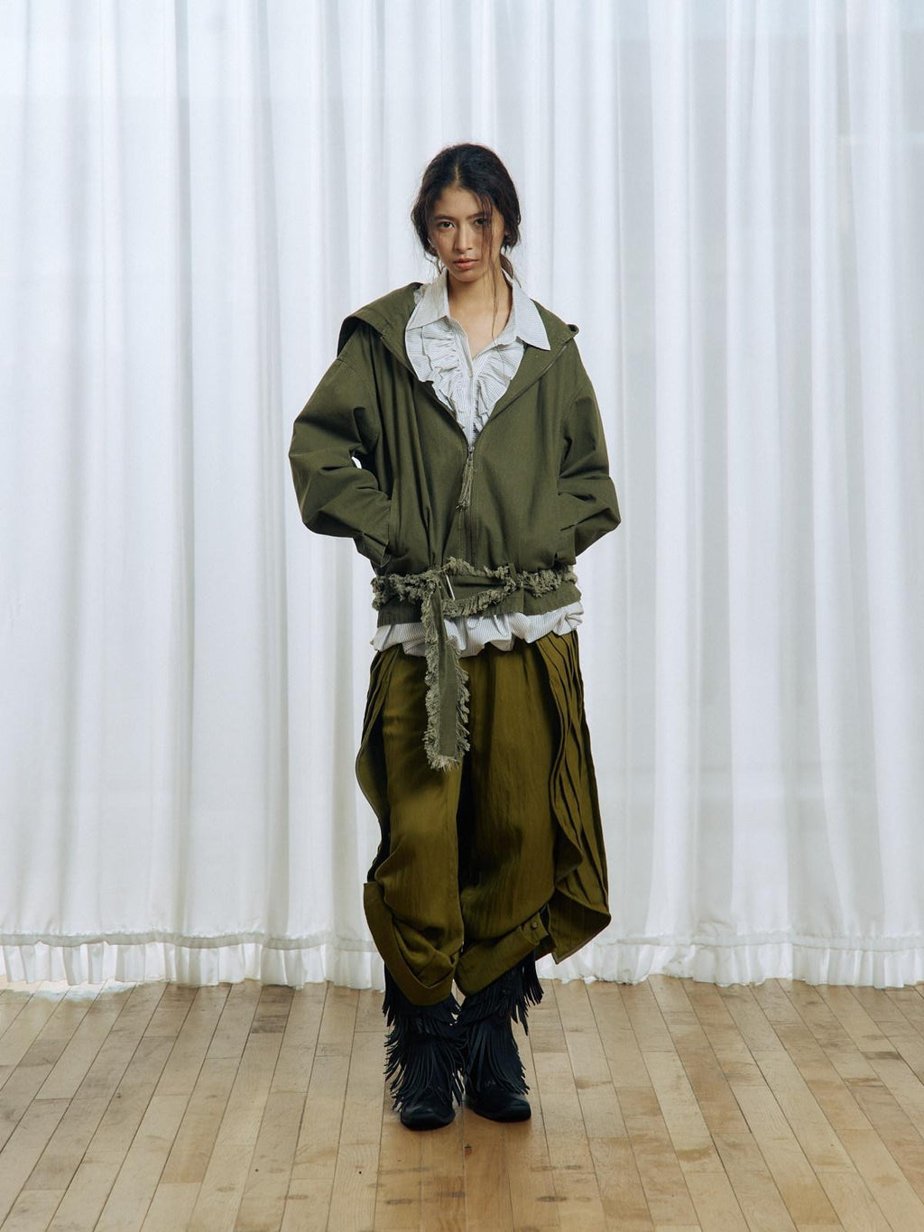 APRIORITY Army Green Distressed Frayed Tassel Vintage Print Women's Cotton Zip-up Hoodies