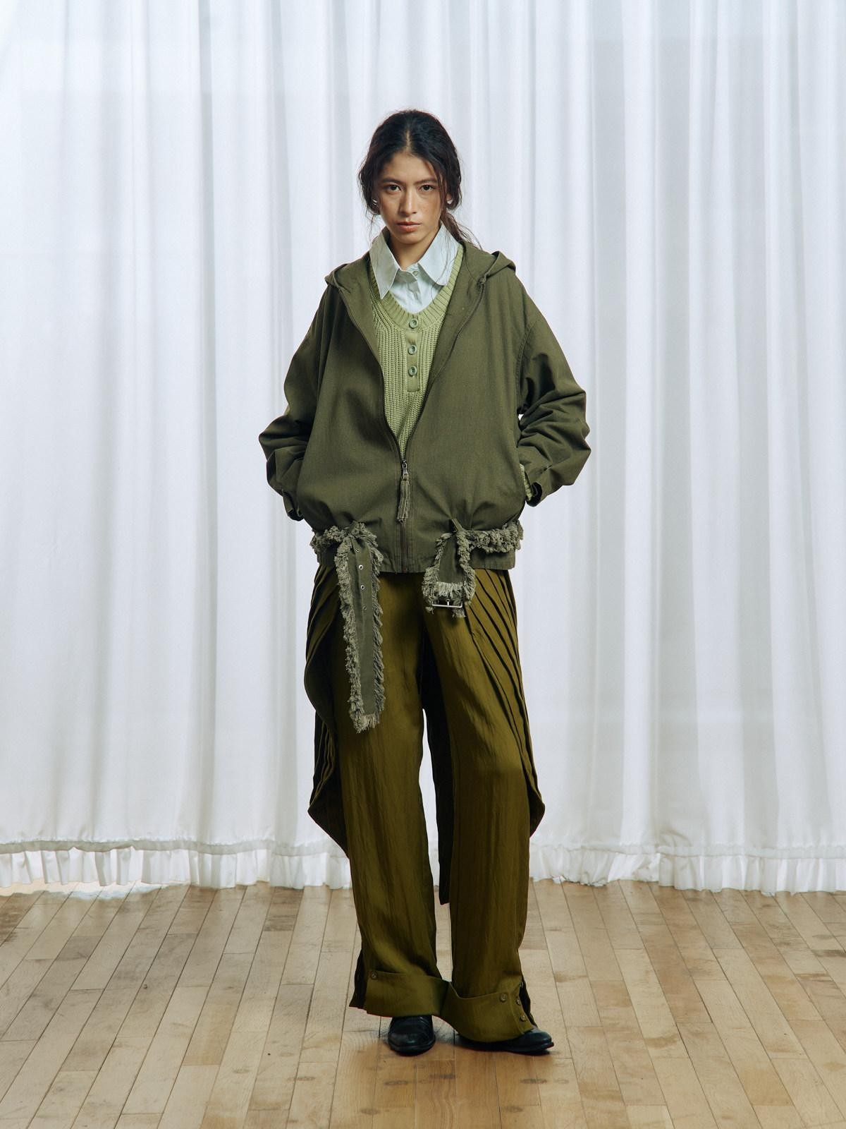 APRIORITY Army Green Distressed Frayed Tassel Vintage Print Women's Cotton Zip-up Hoodies
