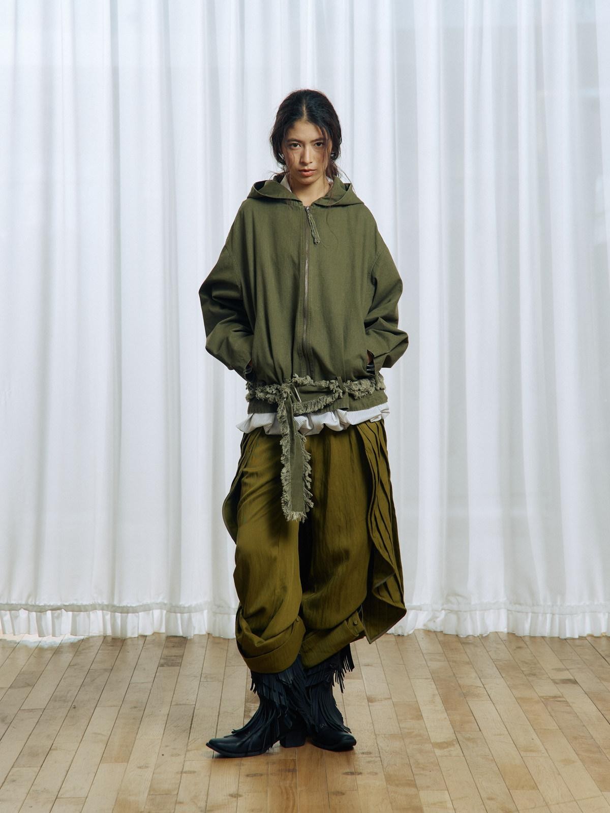 APRIORITY Army Green Distressed Frayed Tassel Vintage Print Women's Cotton Zip-up Hoodies