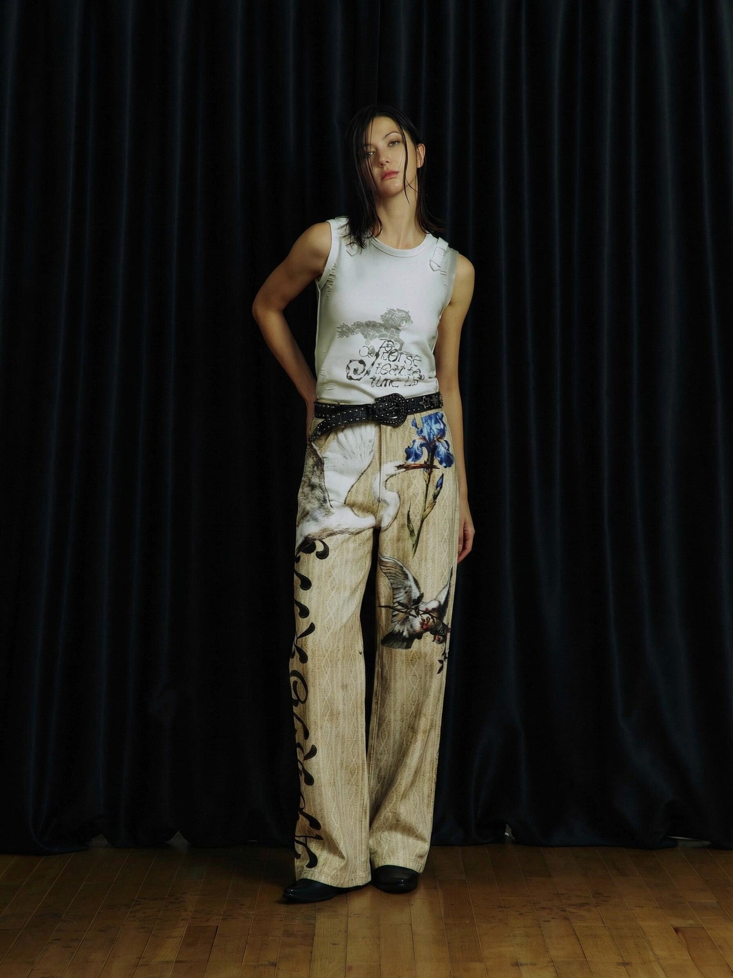APRIORITY Beige 3d Printed Bird And Floral Women's Cotton Straight-leg Jeans