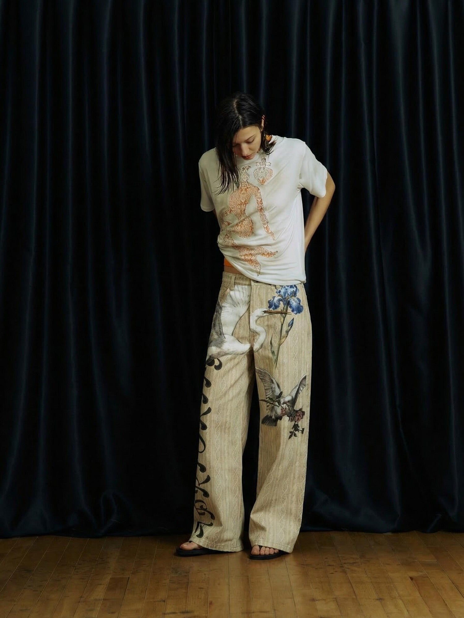 APRIORITY Beige 3d Printed Bird And Floral Women's Cotton Straight-leg Jeans