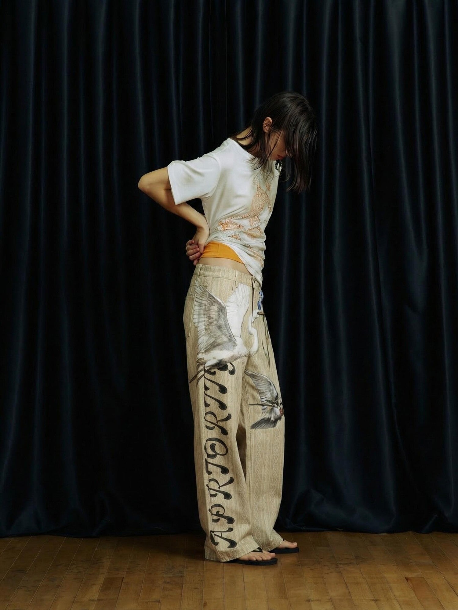 APRIORITY Beige 3d Printed Bird And Floral Women's Cotton Straight-leg Jeans