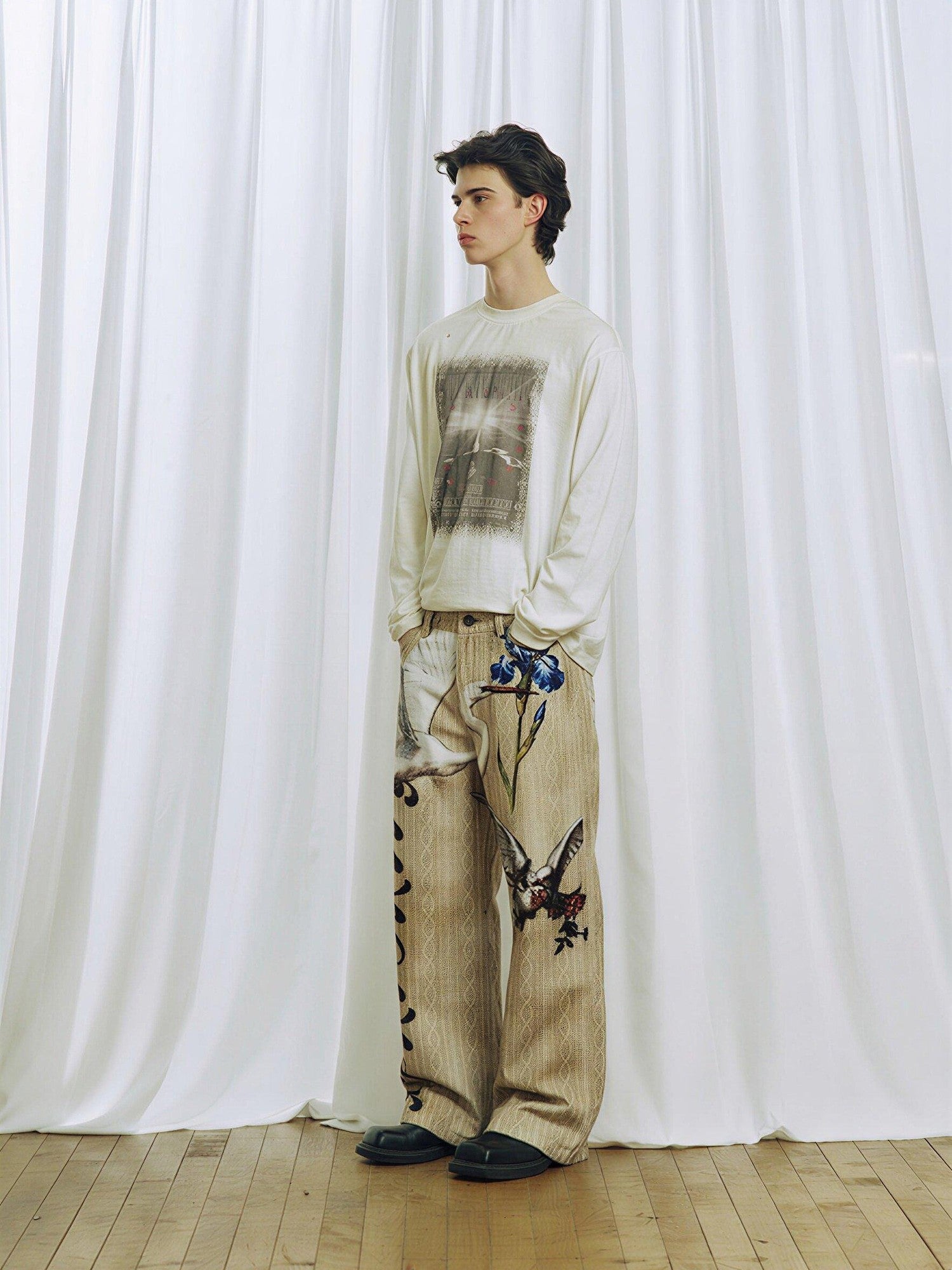 APRIORITY Beige 3d Printed Bird And Floral Women's Cotton Straight-leg Jeans