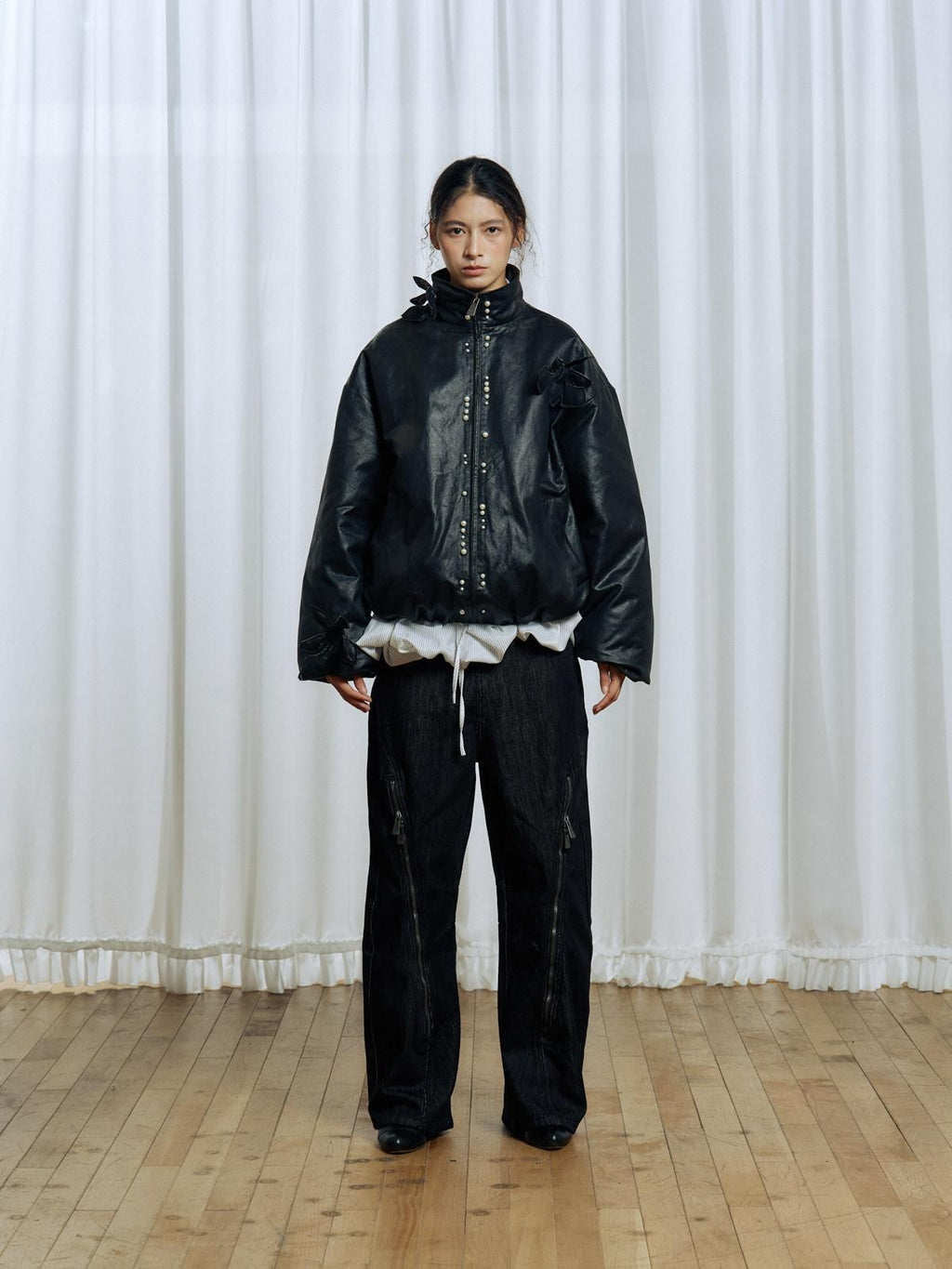 APRIORITY Black 3d Structured Oil Wax Coated Women's Faux Leather Down Jackets