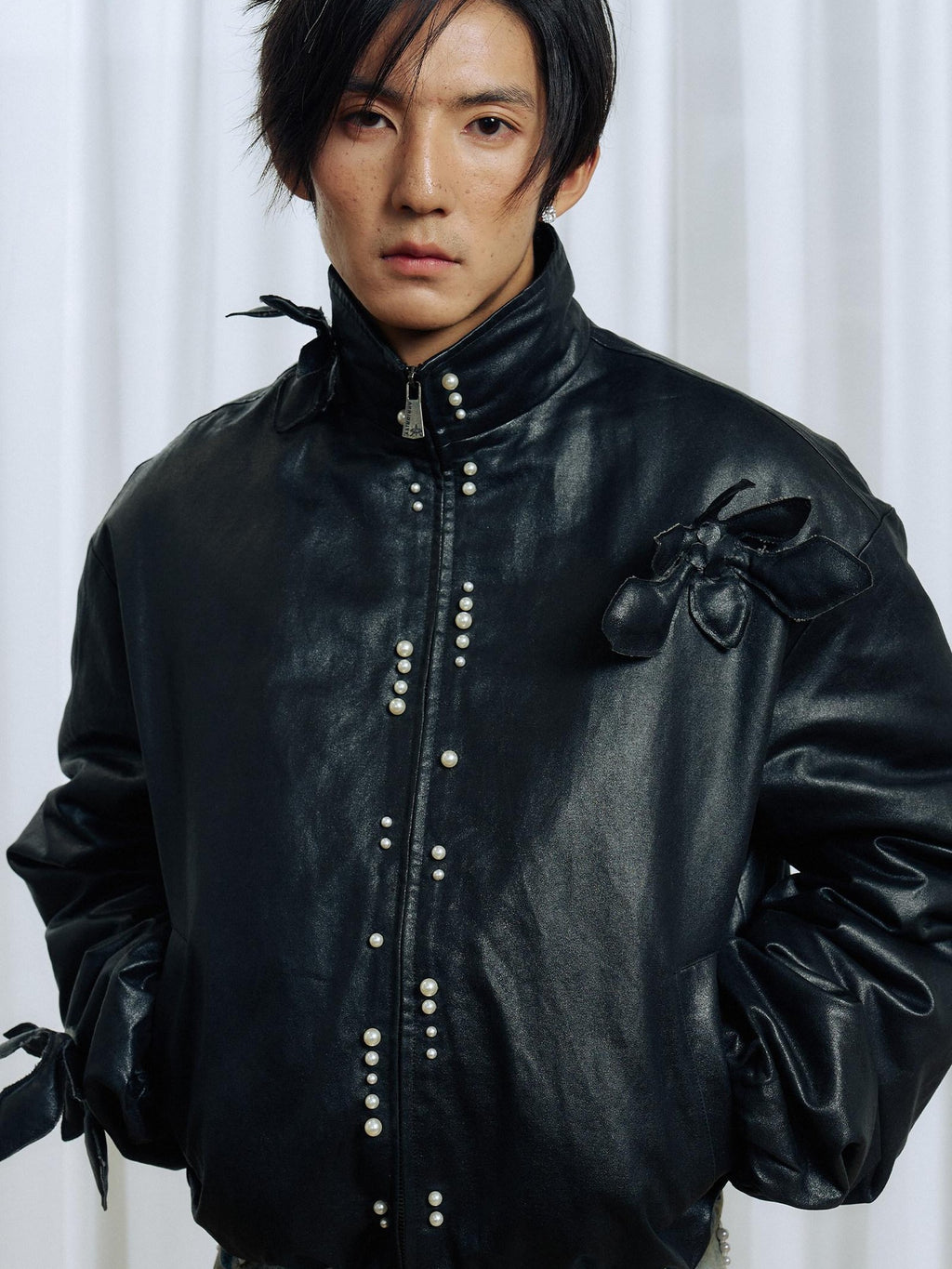 APRIORITY Black 3d Structured Oil Wax Coated Women's Faux Leather Down Jackets