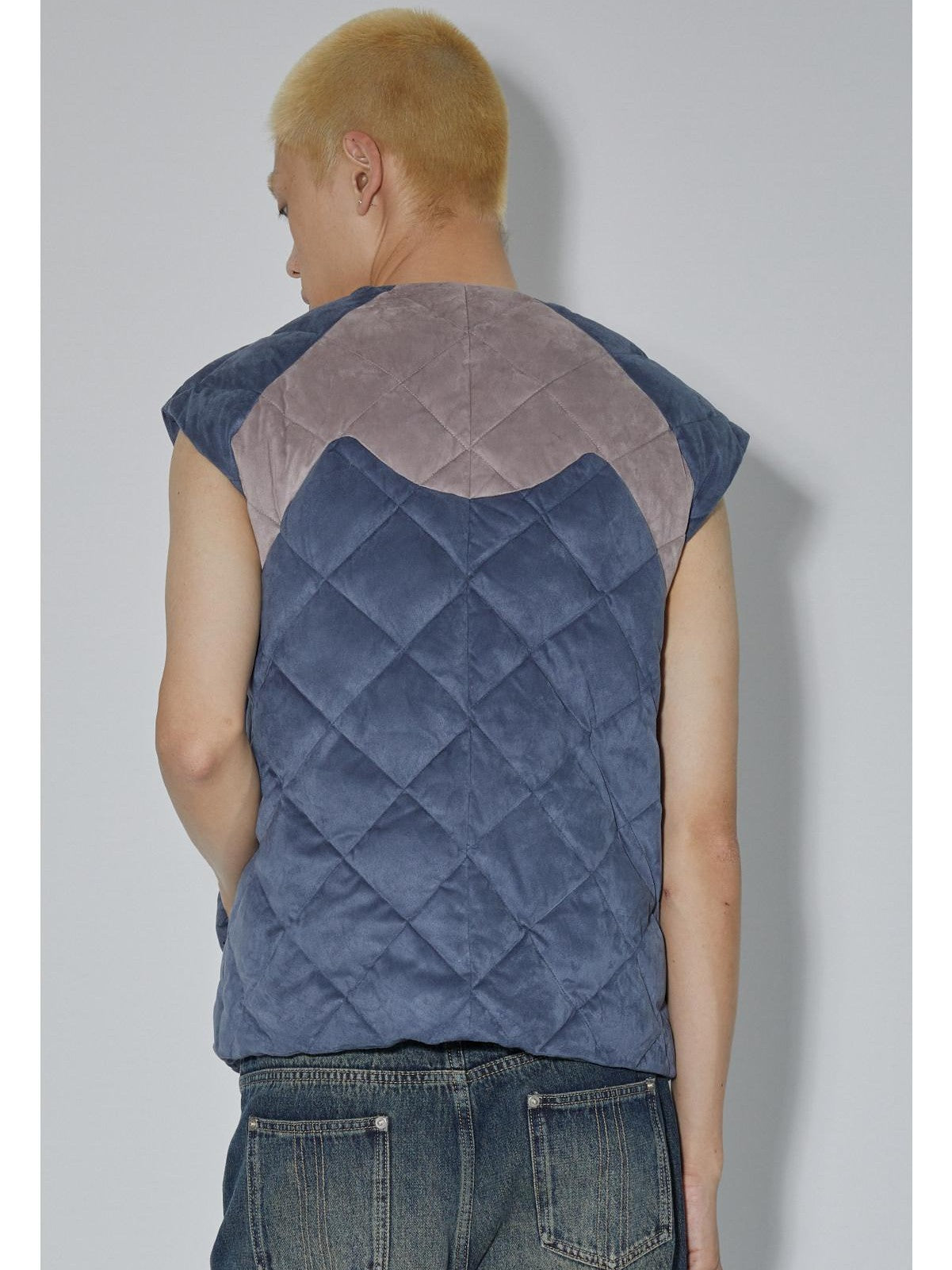APRIORITY Blue Colorblock Cut Round Neck Loose Fit Women's Down Puffer Vests