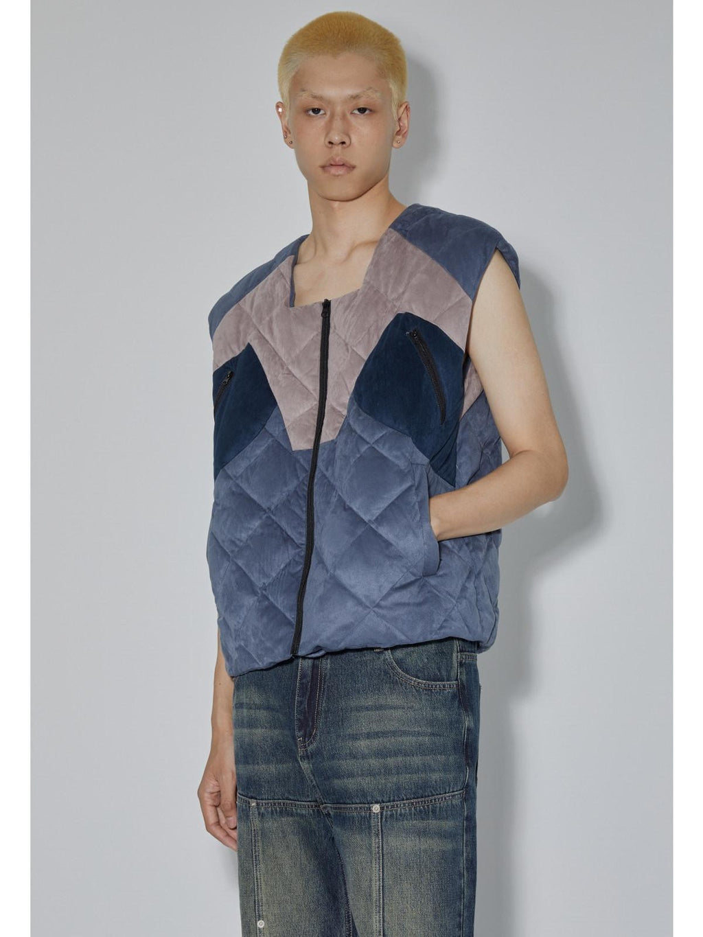 APRIORITY Blue Colorblock Cut Round Neck Loose Fit Women's Down Puffer Vests