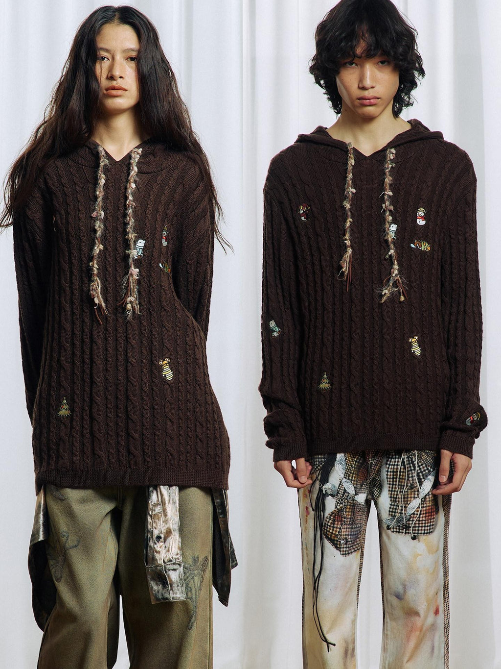 APRIORITY Brown Animal Embroidered Hooded Women's Wool Blend Pullover Sweaters