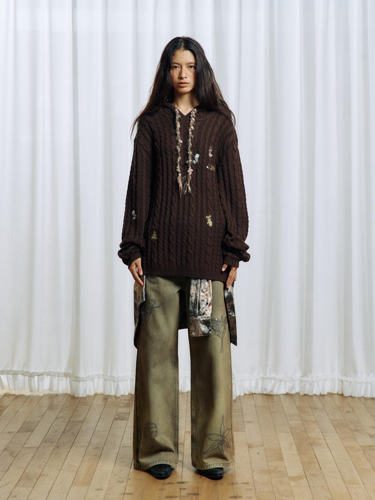 APRIORITY Brown Animal Embroidered Hooded Women's Wool Blend Pullover Sweaters