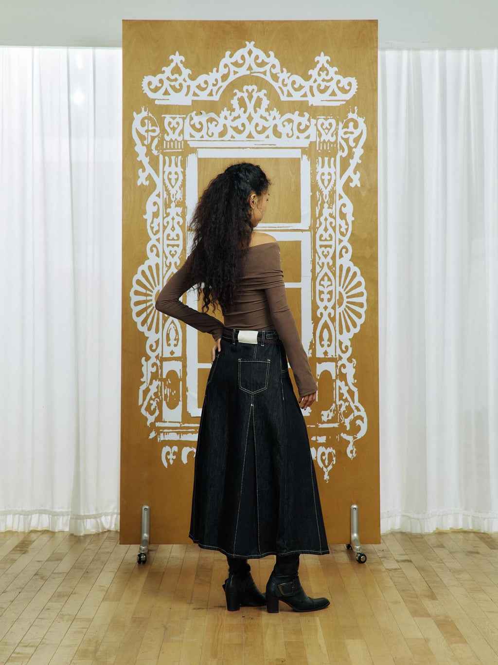 APRIORITY Brown Rhinestone Asymmetric One Shoulder Fitted Women's Lyocell Long Sleeve T-shirts