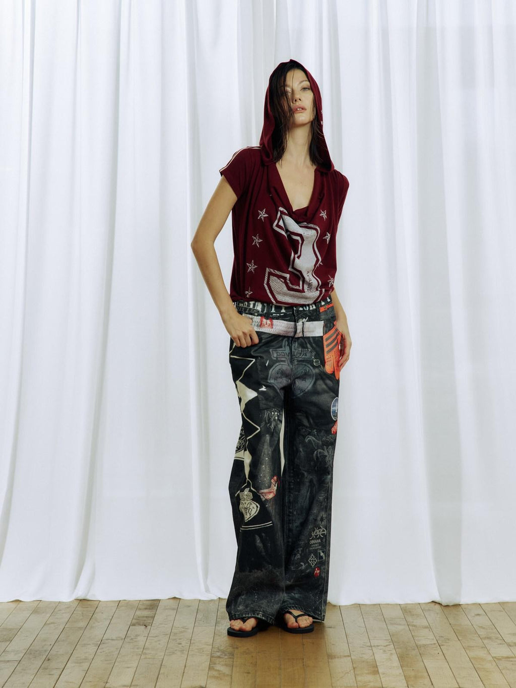 APRIORITY Brushed Studded 3d Digital Print Women's Combed Cotton Denim Straight-leg Jeans
