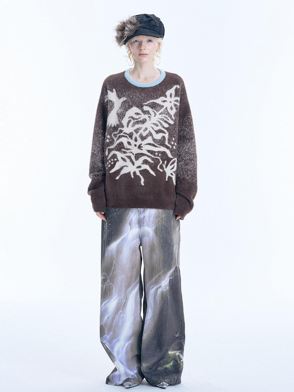 APRIORITY Dark Brown Floral Bird Loose Silhouette Women's Nylon Sweaters