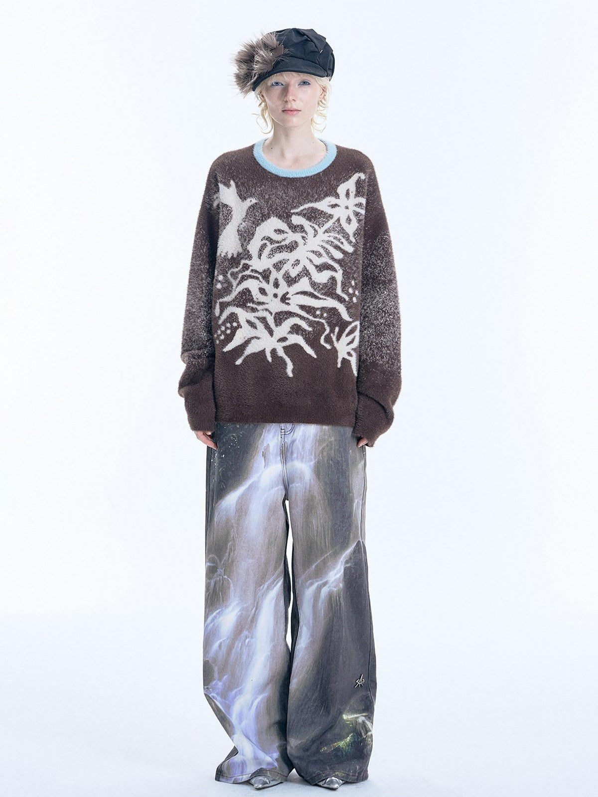 APRIORITY Dark Brown Floral Bird Loose Silhouette Women's Nylon Sweaters