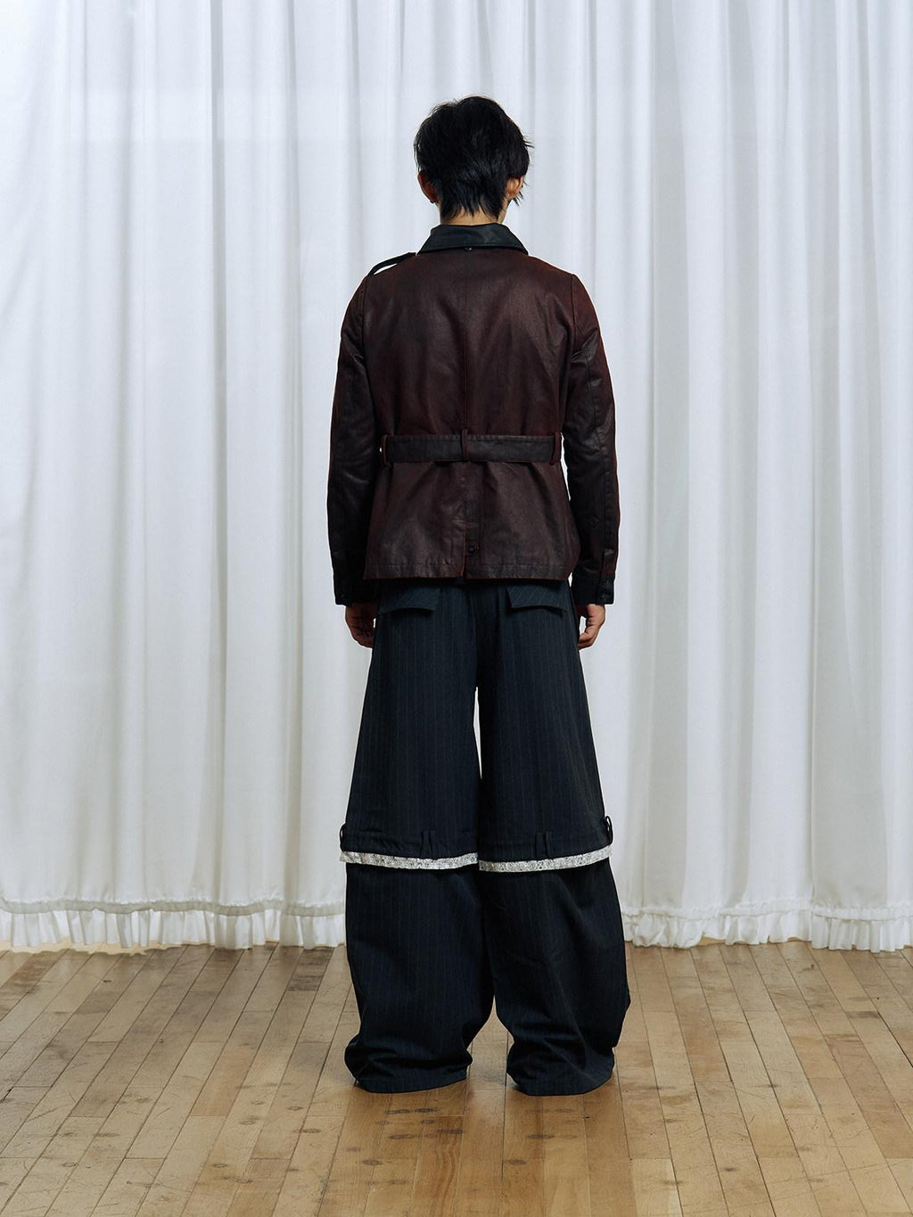 APRIORITY Dark Red Detachable Edge Plaid Cape Enzyme Washed Belt Women's Leather Jackets
