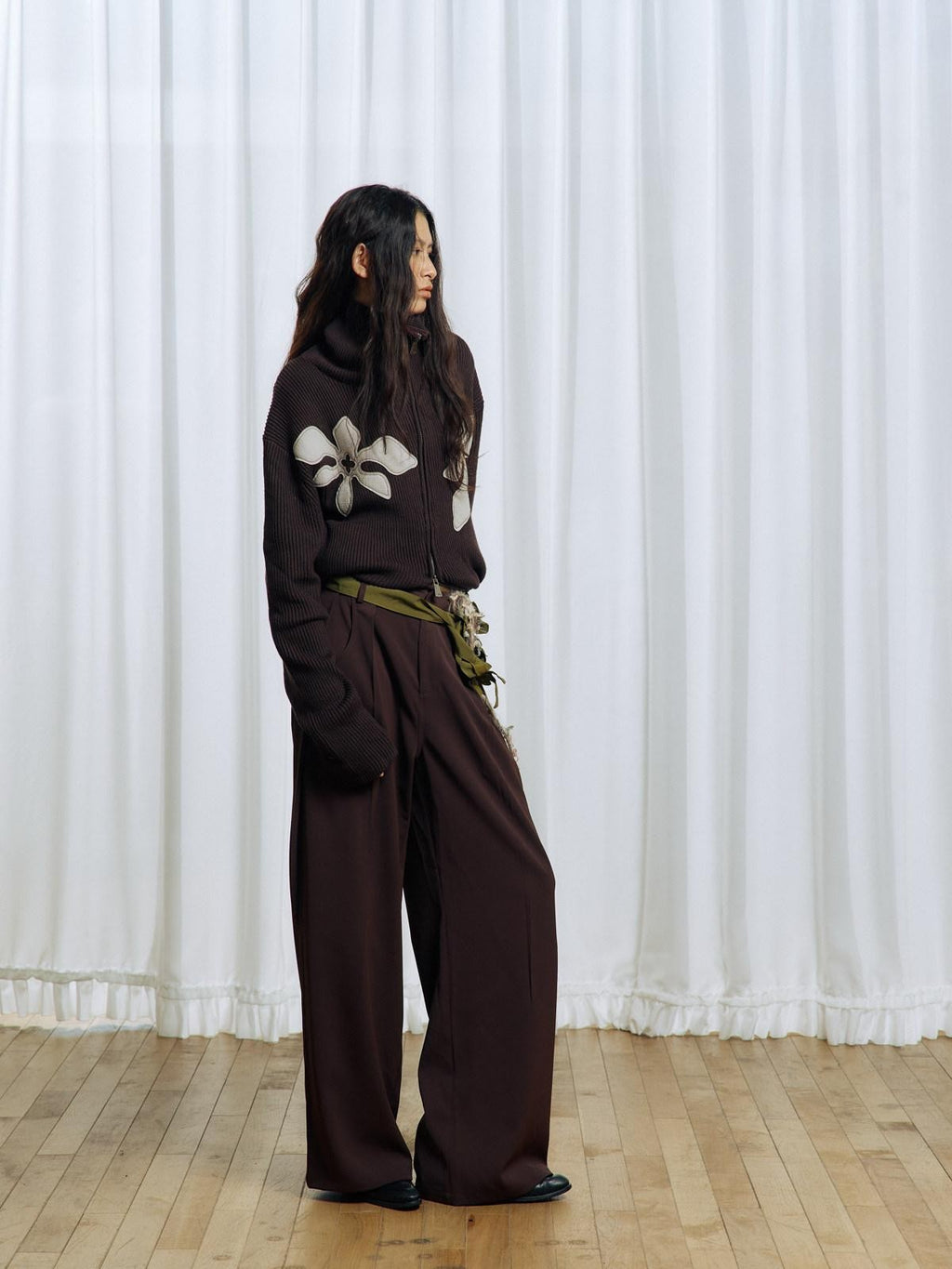 APRIORITY Deep Brown Floral Applique Waist Belt Women's Polyester Tailored Pants